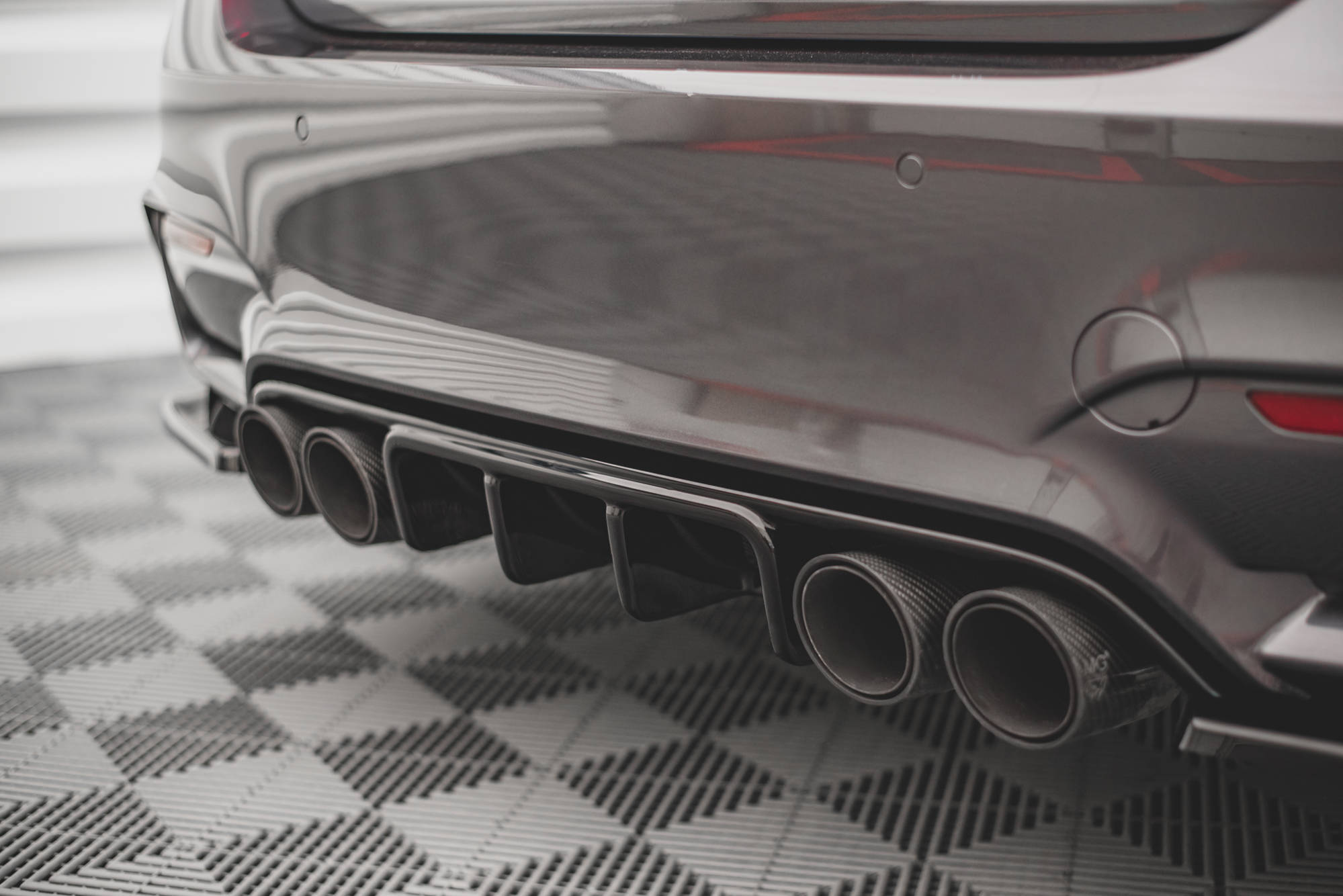 pol_po_Rear-Valance-BMW-M4-F82-15319_4 pol_po_Rear-Valance-BMW-M4-F82-15319_4