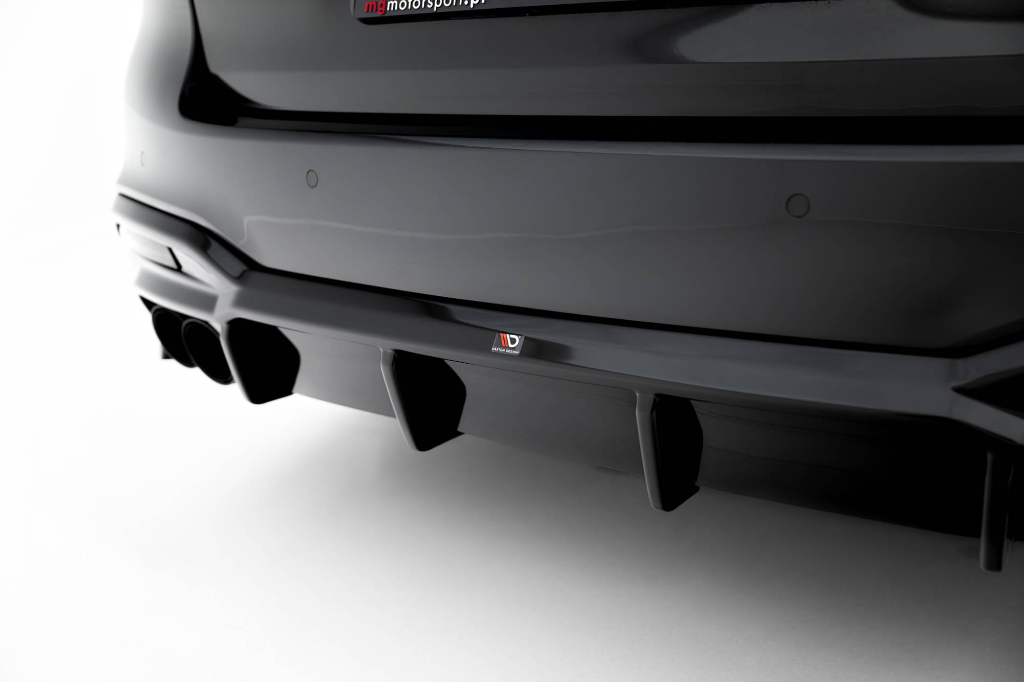 pol_po_Rear-Valance-BMW-M550i-5-M-Pack-Sedan-Touring-G30-G31-22310_4 pol_po_Rear-Valance-BMW-M550i-5-M-Pack-Sedan-Touring-G30-G31-22310_4