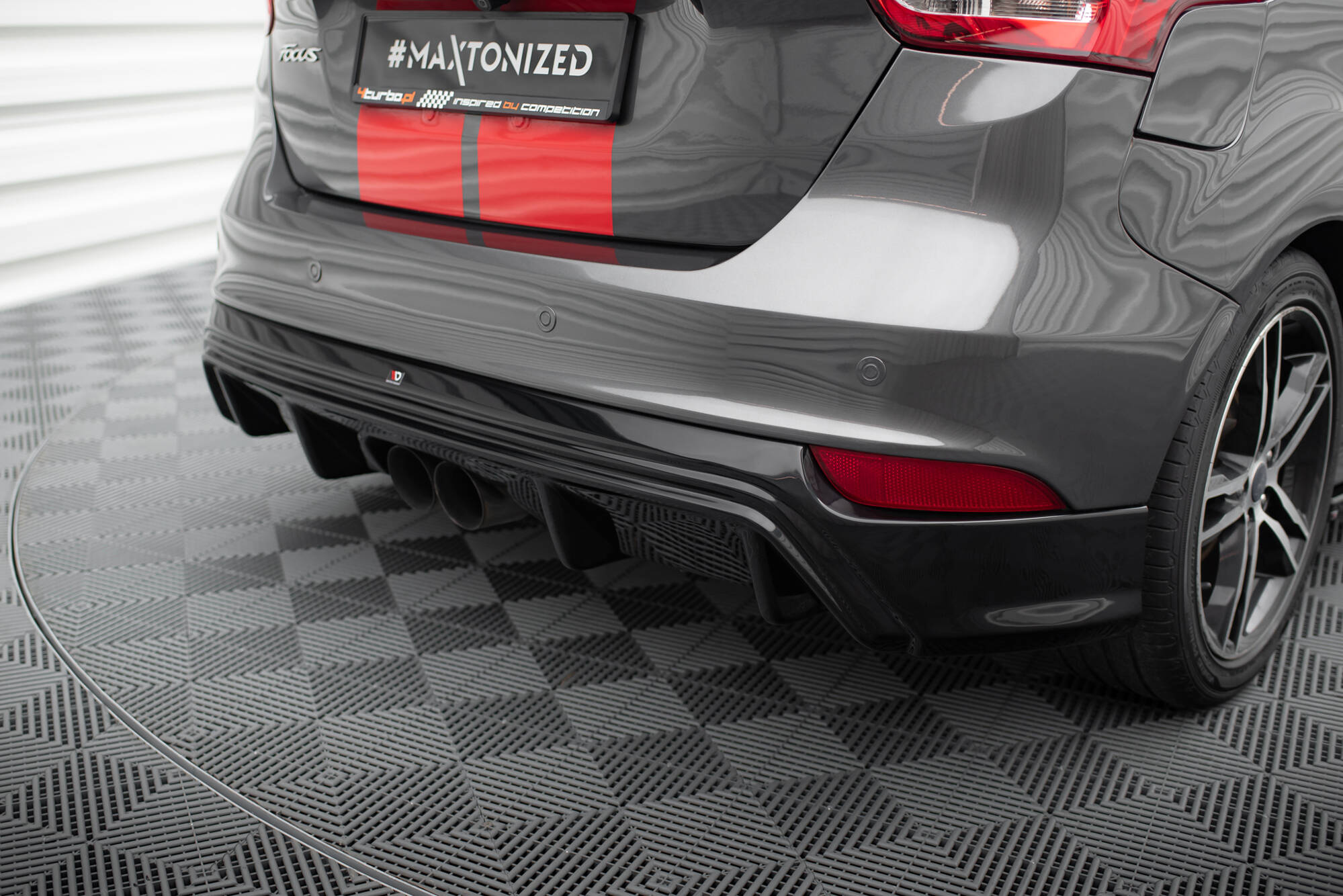 pol_po_Rear-Valance-Ford-Focus-ST-Mk3-FL-RS-Look-595_10 pol_po_Rear-Valance-Ford-Focus-ST-Mk3-FL-RS-Look-595_10
