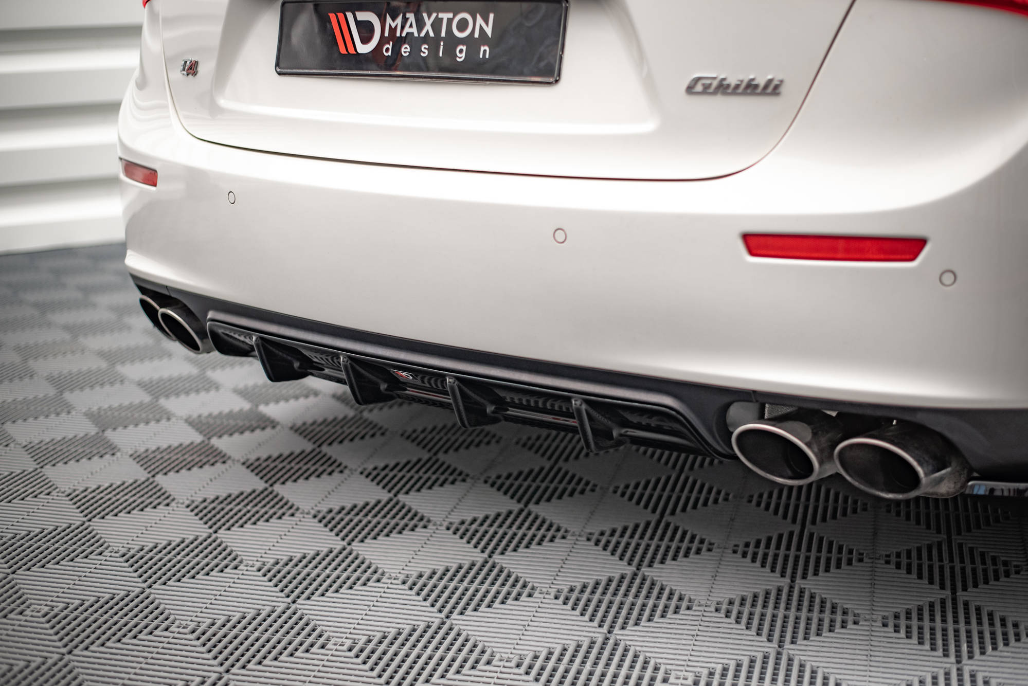 pol_po_Rear-Valance-Maserati-Ghibli-Mk3-13983_4 pol_po_Rear-Valance-Maserati-Ghibli-Mk3-13983_4