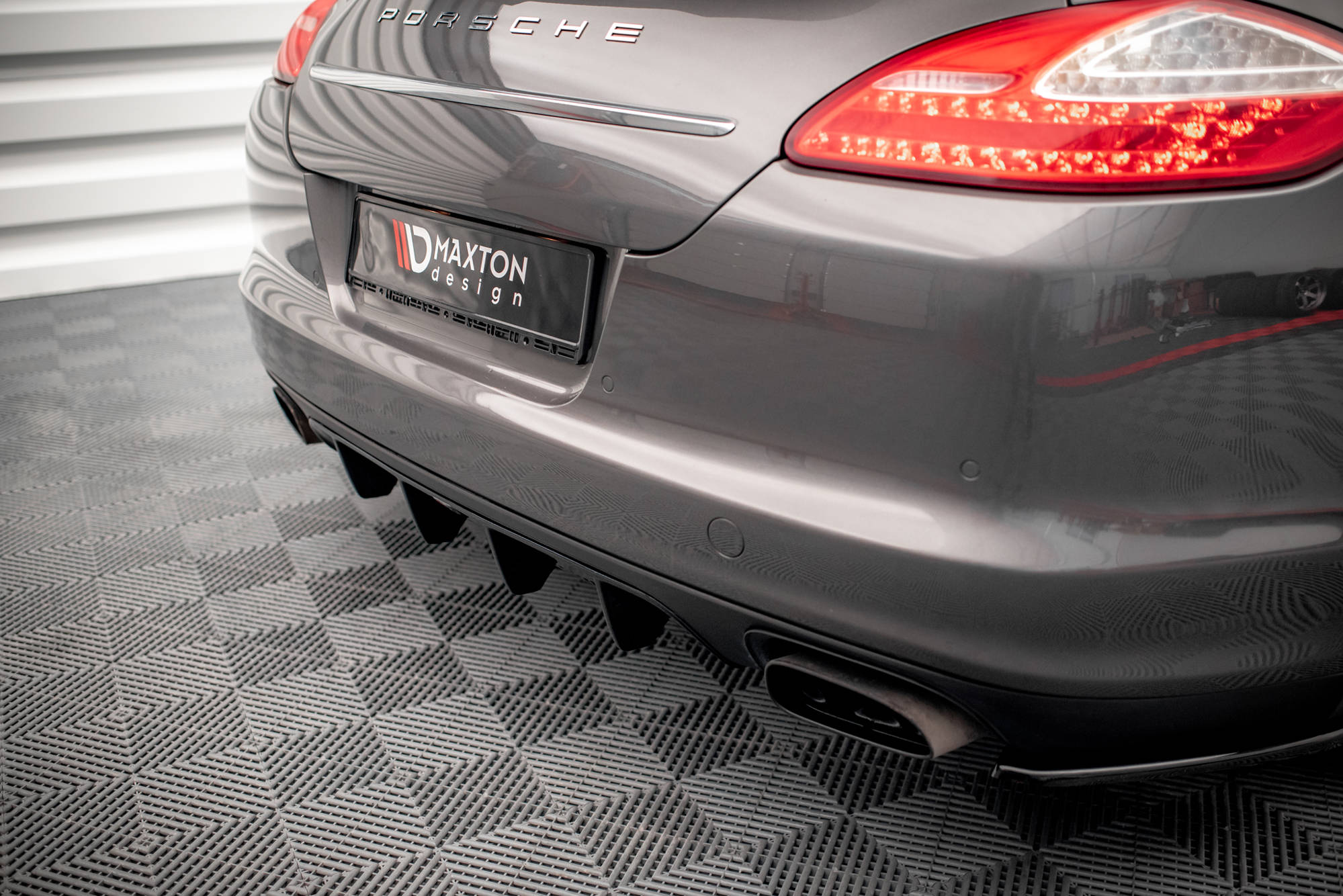 pol_po_Rear-Valance-Porsche-Panamera-Panamera-Diesel-970-17220_8 pol_po_Rear-Valance-Porsche-Panamera-Panamera-Diesel-970-17220_8