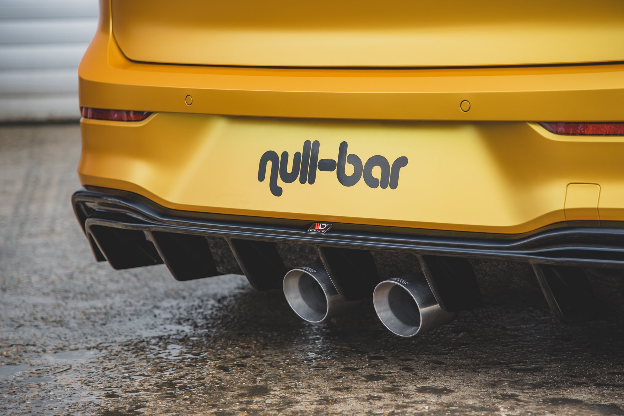 pol_po_Rear-Valance-R32-LOOK-with-Exhaust-Volkswagen-Golf-Mk8-23033_4 pol_po_Rear-Valance-R32-LOOK-with-Exhaust-Volkswagen-Golf-Mk8-23033_4