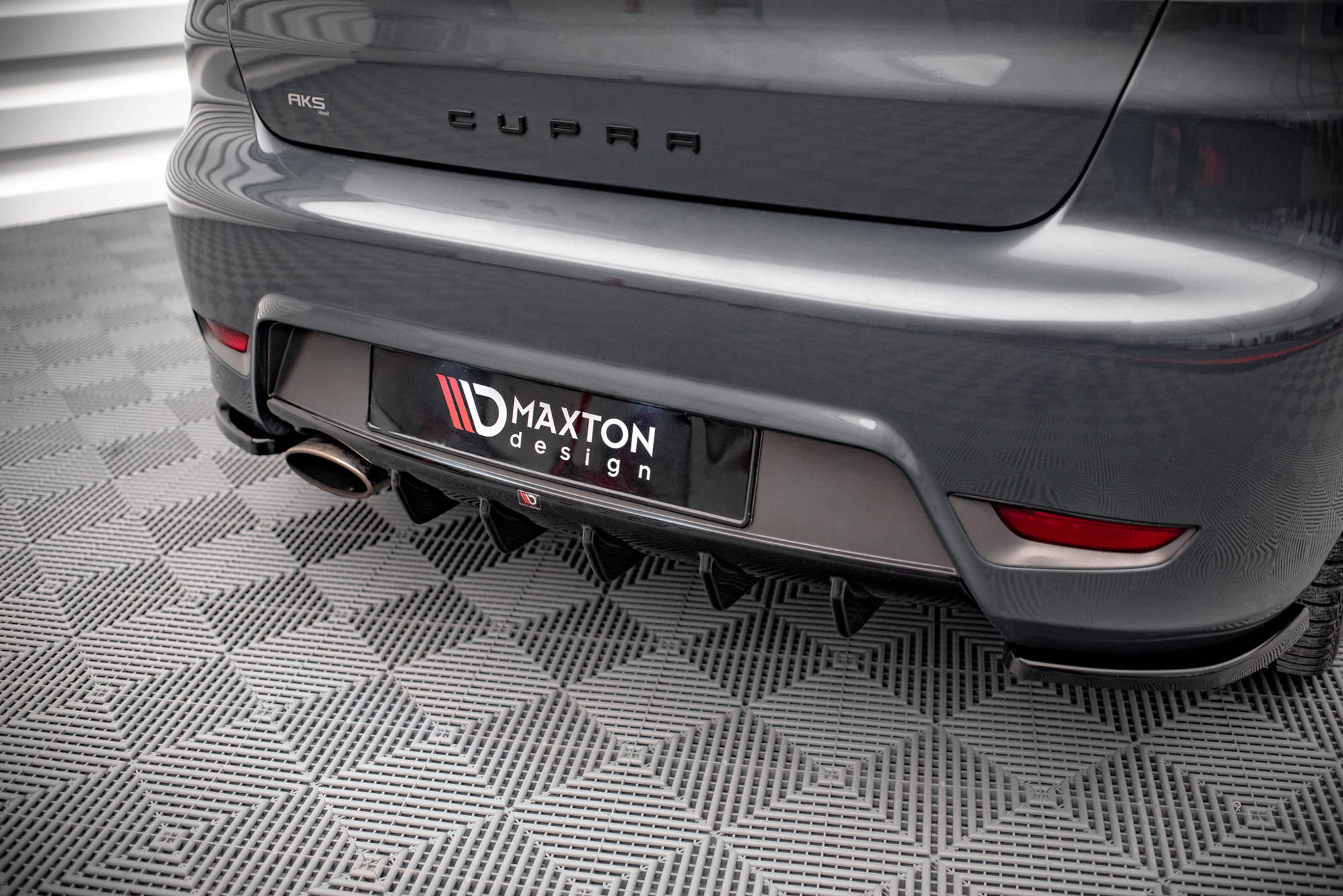 pol_po_Rear-Valance-Seat-Ibiza-Cupra-Mk3-14673_5 pol_po_Rear-Valance-Seat-Ibiza-Cupra-Mk3-14673_5