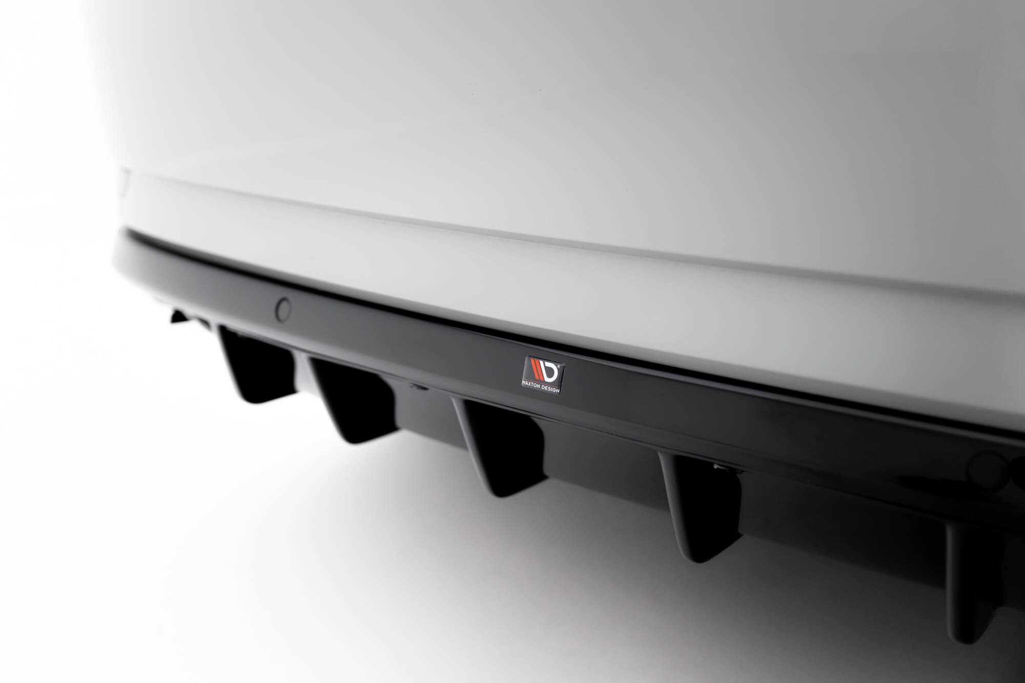 pol_po_Rear-Valance-Skoda-Superb-Liftback-Combi-Mk3-22266_3 pol_po_Rear-Valance-Skoda-Superb-Liftback-Combi-Mk3-22266_3