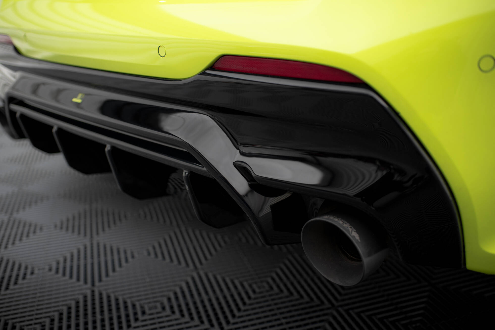 pol_po_Rear-Valance-V-1-for-BMW-1-F40-M-Pack-M135i-9762_6 pol_po_Rear-Valance-V-1-for-BMW-1-F40-M-Pack-M135i-9762_6