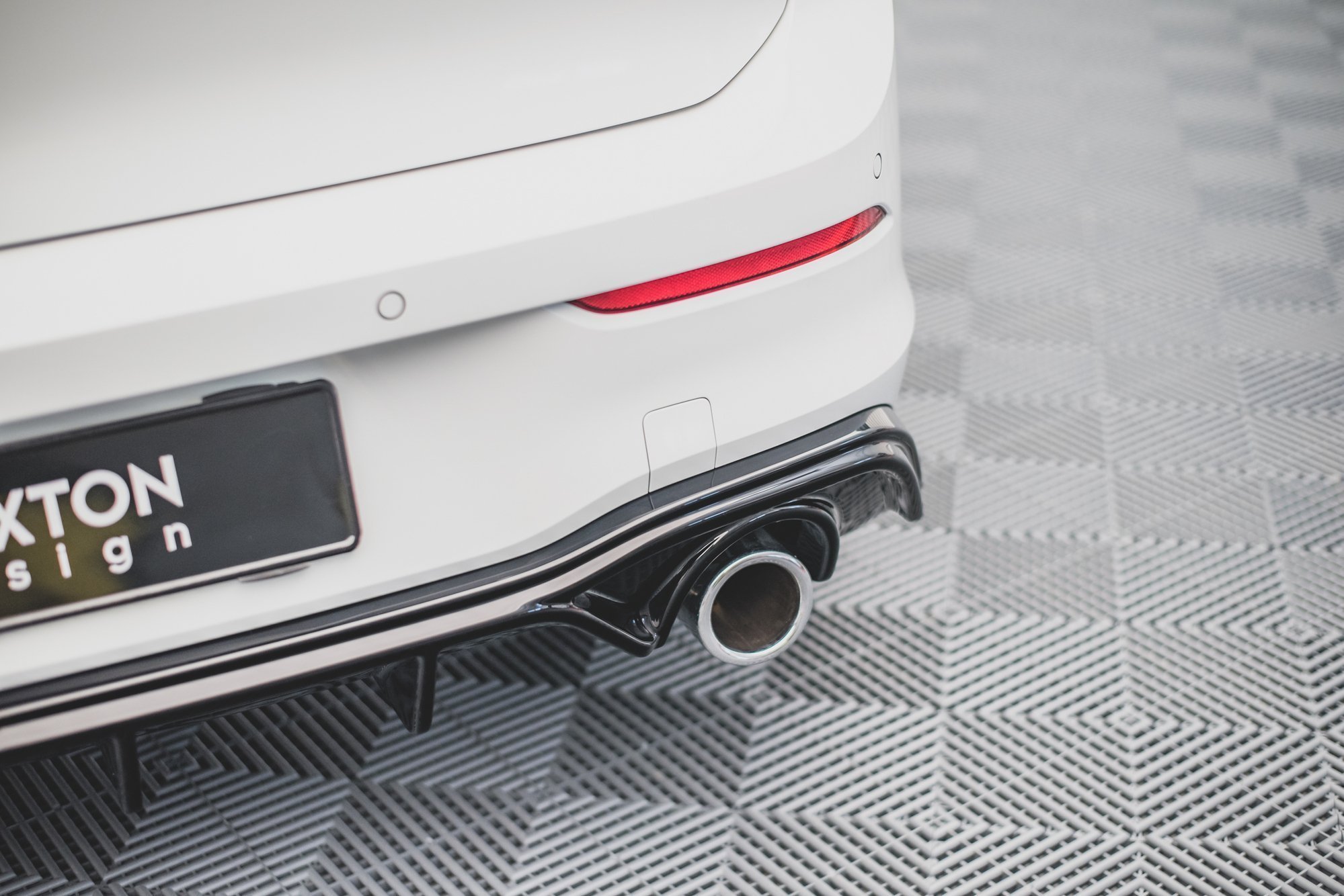 pol_po_Rear-Valance-V-2-Volkswagen-Golf-GTI-Mk8-12227_4 pol_po_Rear-Valance-V-2-Volkswagen-Golf-GTI-Mk8-12227_4