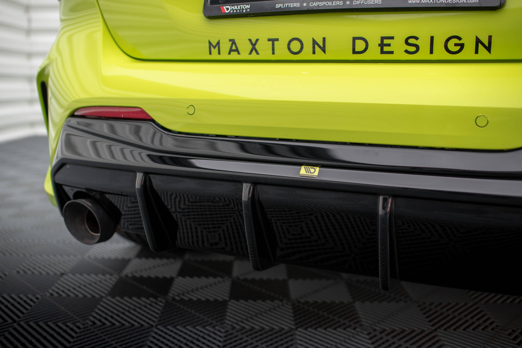 pol_po_Rear-Valance-V-3-BMW-1-F40-M-Pack-M135i-128ti-Version-with-single-exhausts-on-two-sides-19994_7 pol_po_Rear-Valance-V-3-BMW-1-F40-M-Pack-M135i-128ti-Version-with-single-exhausts-on-two-sides-19994_7