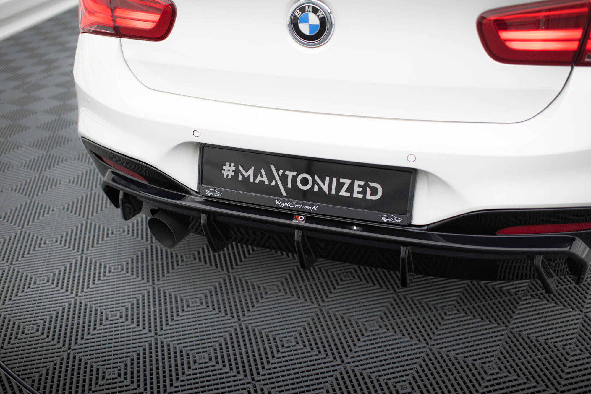 pol_po_Rear-Valance-V-3-BMW-1-M-Pack-F20-Facelift-Version-with-single-exhaust-on-one-side-20783_4 pol_po_Rear-Valance-V-3-BMW-1-M-Pack-F20-Facelift-Version-with-single-exhaust-on-one-side-20783_4