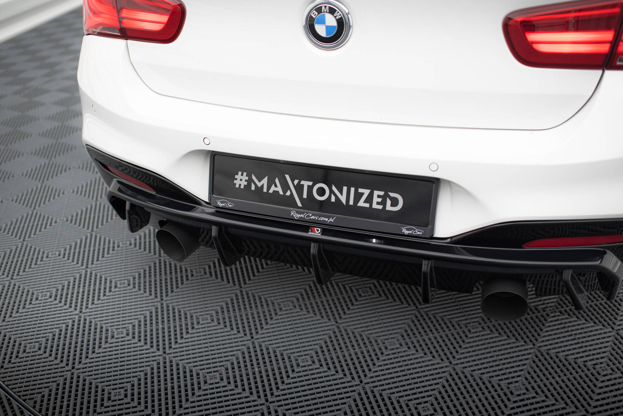 pol_po_Rear-Valance-V-3-BMW-M140i-F20-Facelift-20765_5 pol_po_Rear-Valance-V-3-BMW-M140i-F20-Facelift-20765_5