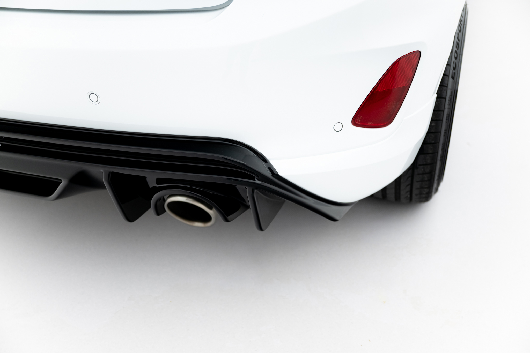 pol_po_Rear-Valance-V-3-Ford-Fiesta-ST-Mk8-12065_6 pol_po_Rear-Valance-V-3-Ford-Fiesta-ST-Mk8-12065_6