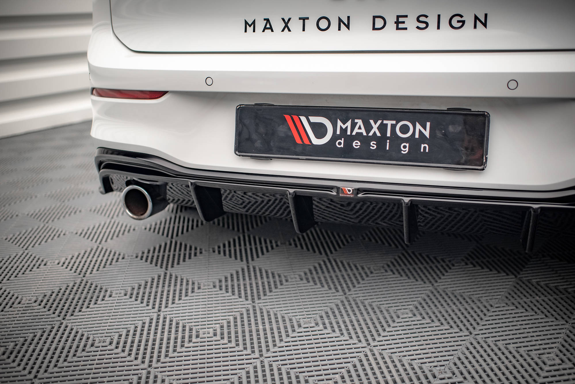 pol_po_Rear-Valance-V-4-Volkswagen-Golf-GTI-Mk8-16795_5 pol_po_Rear-Valance-V-4-Volkswagen-Golf-GTI-Mk8-16795_5