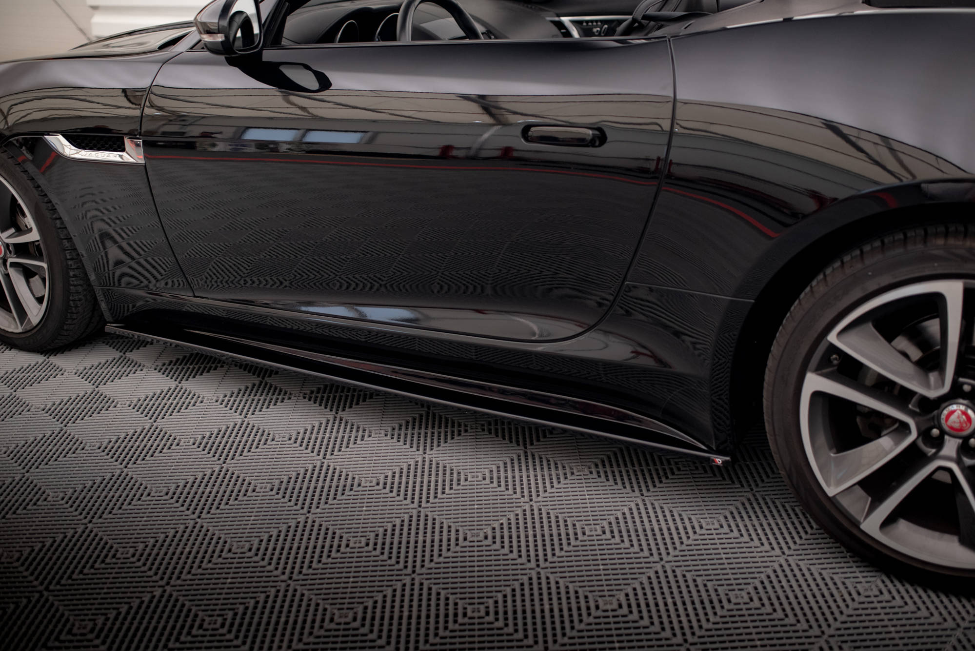 pol_po_SIDE-SKIRTS-DIFFUSERS-JAGUAR-F-TYPE-8172_9 pol_po_SIDE-SKIRTS-DIFFUSERS-JAGUAR-F-TYPE-8172_9