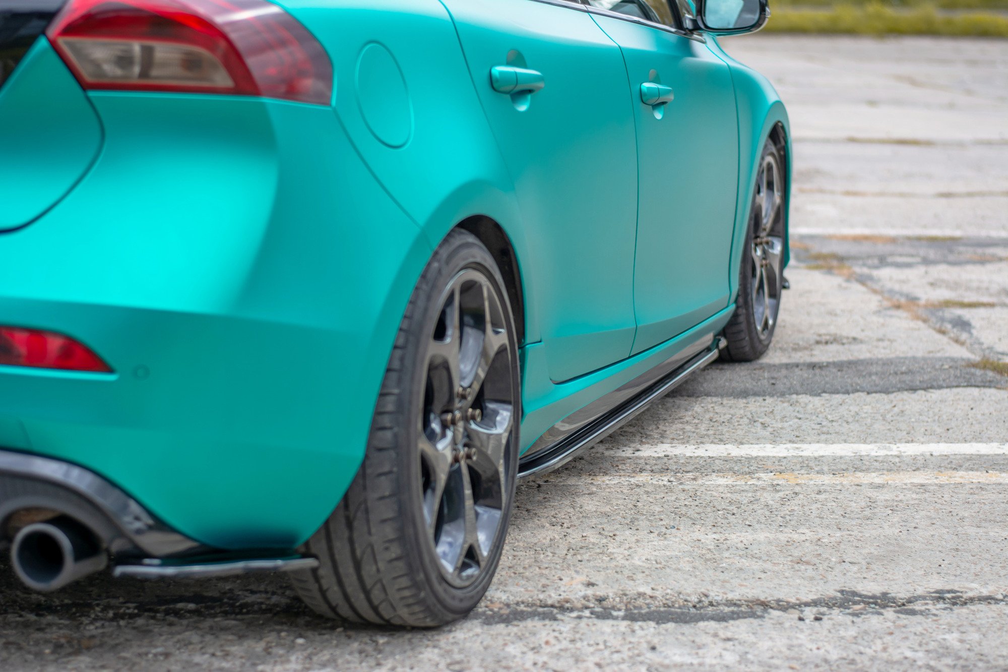 pol_po_SIDE-SKIRTS-DIFFUSERS-Volvo-V40-R-design-8672_3 pol_po_SIDE-SKIRTS-DIFFUSERS-Volvo-V40-R-design-8672_3