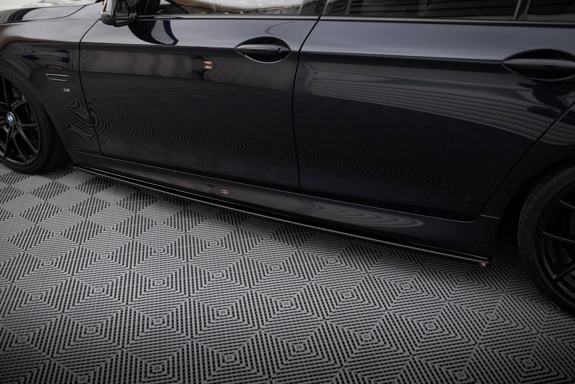 pol_po_SIDE-SKIRTS-DIFFUSERS-for-BMW-5-F10-F11-M-POWER-M-PACK-126_2 pol_po_SIDE-SKIRTS-DIFFUSERS-for-BMW-5-F10-F11-M-POWER-M-PACK-126_2