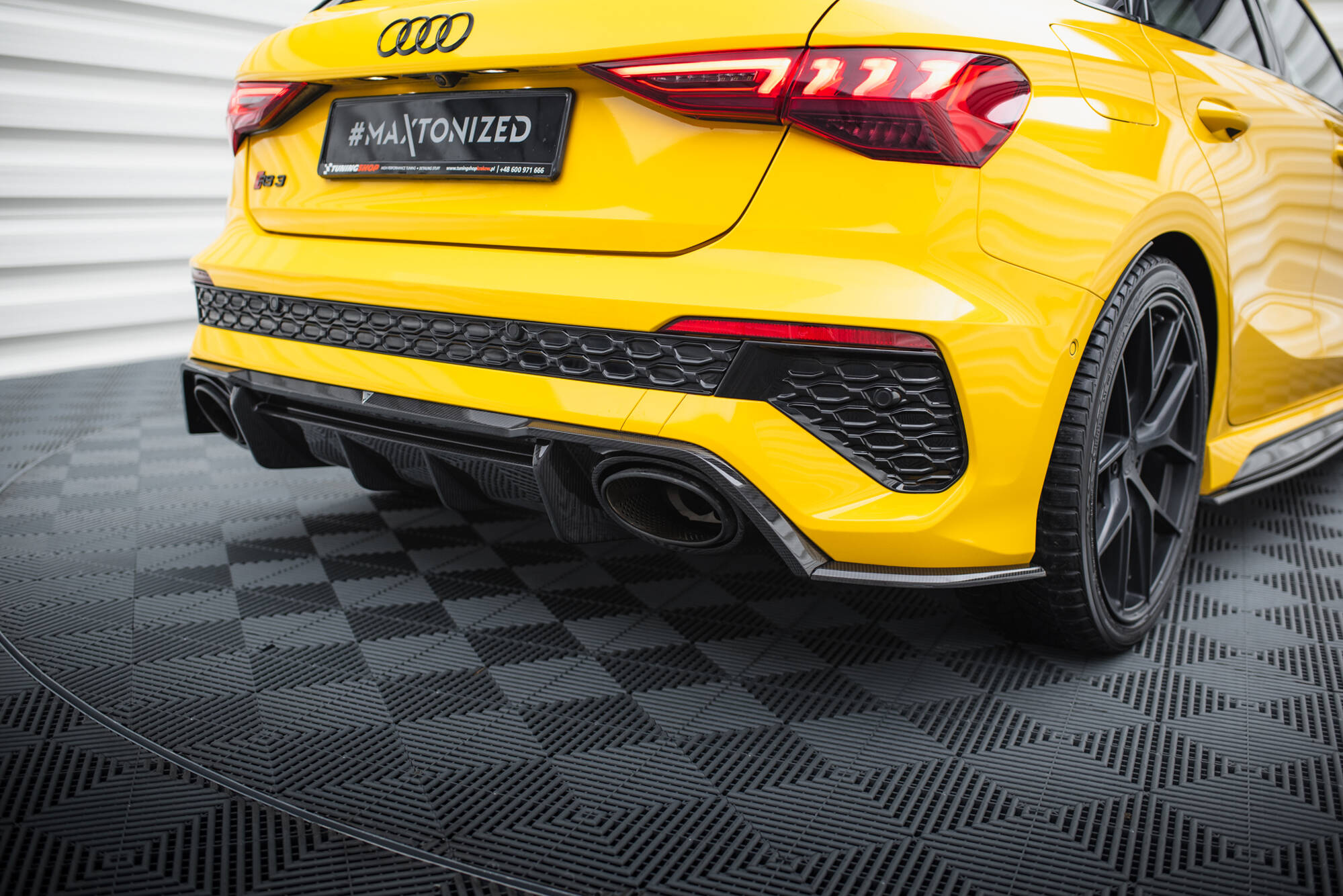 pol_po_Set-od-Prepreg-Carbon-Splitters-Audi-RS3-8Y-Sportback-21163_17 pol_po_Set-od-Prepreg-Carbon-Splitters-Audi-RS3-8Y-Sportback-21163_17