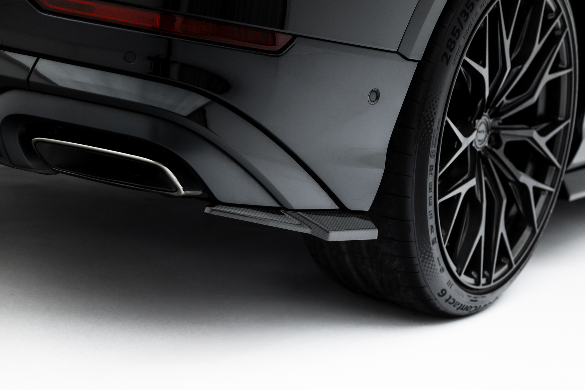 pol_po_Set-of-Prepreg-Carbon-Splitters-Audi-Q8-S-Line-Mk1-Facelift-23500_29 pol_po_Set-of-Prepreg-Carbon-Splitters-Audi-Q8-S-Line-Mk1-Facelift-23500_29