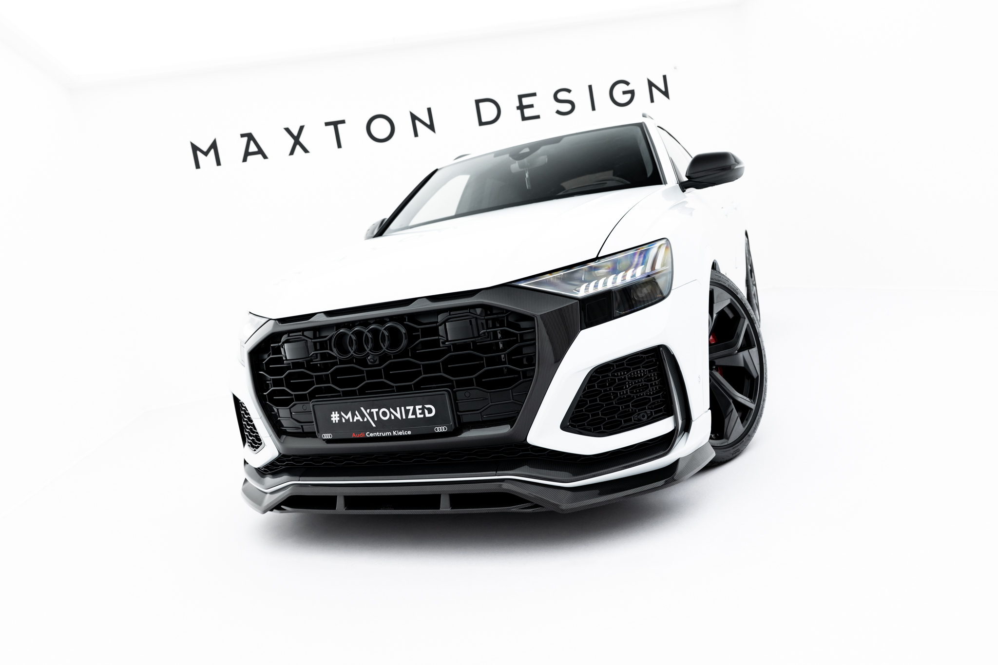 pol_po_Set-of-Prepreg-Carbon-Splitters-Audi-RSQ8-Mk1-20170_7 pol_po_Set-of-Prepreg-Carbon-Splitters-Audi-RSQ8-Mk1-20170_7