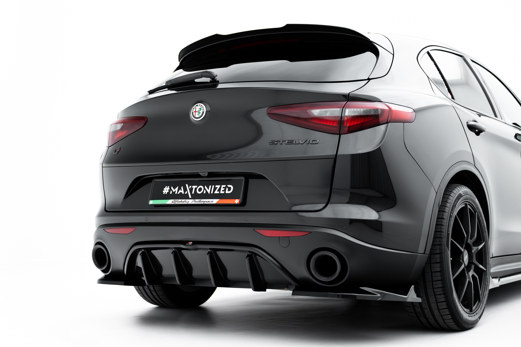 pol_po_Set-of-Splitters-Alfa-Romeo-Stelvio-Mk1-23117_8 pol_po_Set-of-Splitters-Alfa-Romeo-Stelvio-Mk1-23117_8