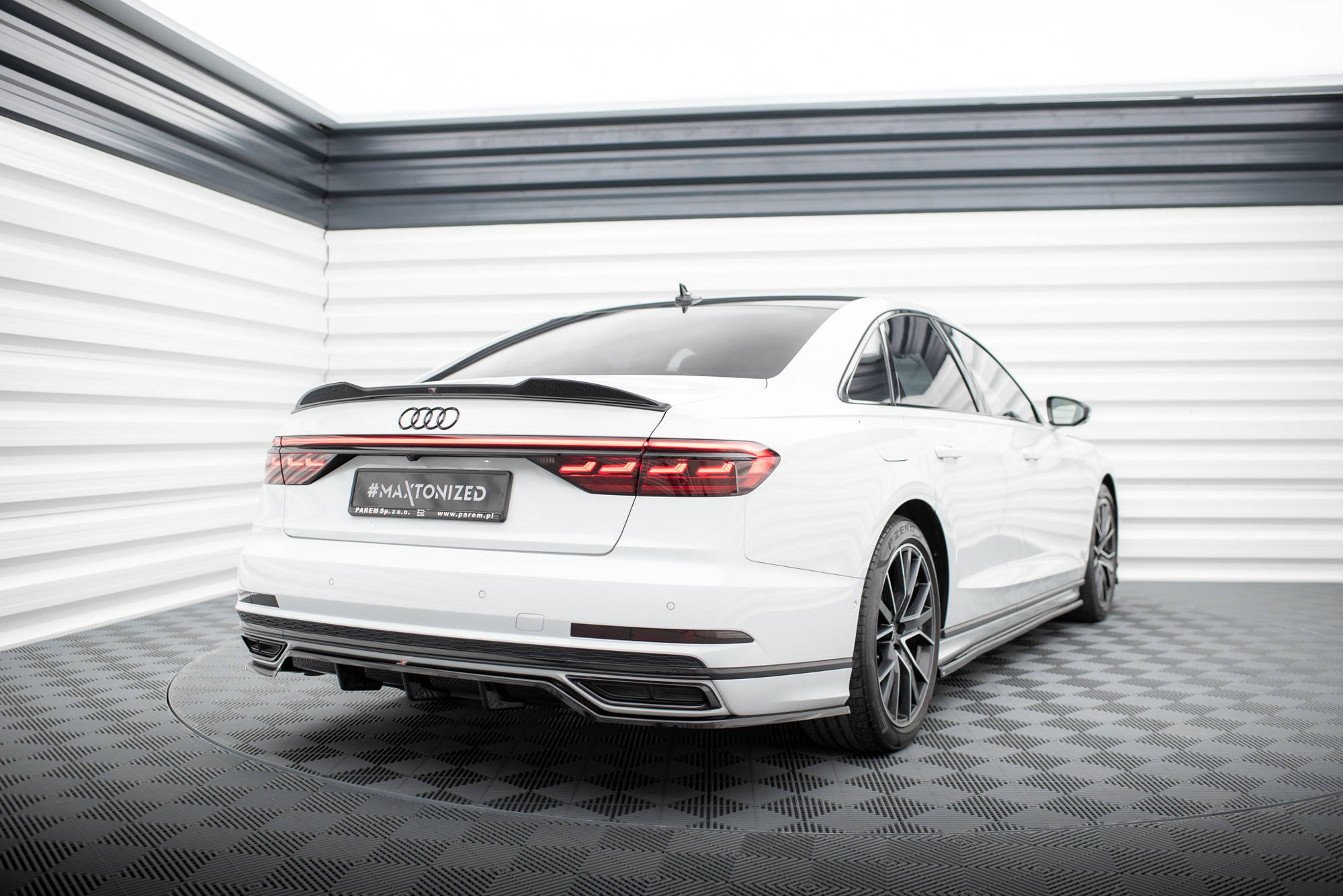 pol_po_Set-of-Splitters-Audi-A8-S-Line-D5-21263_2 pol_po_Set-of-Splitters-Audi-A8-S-Line-D5-21263_2