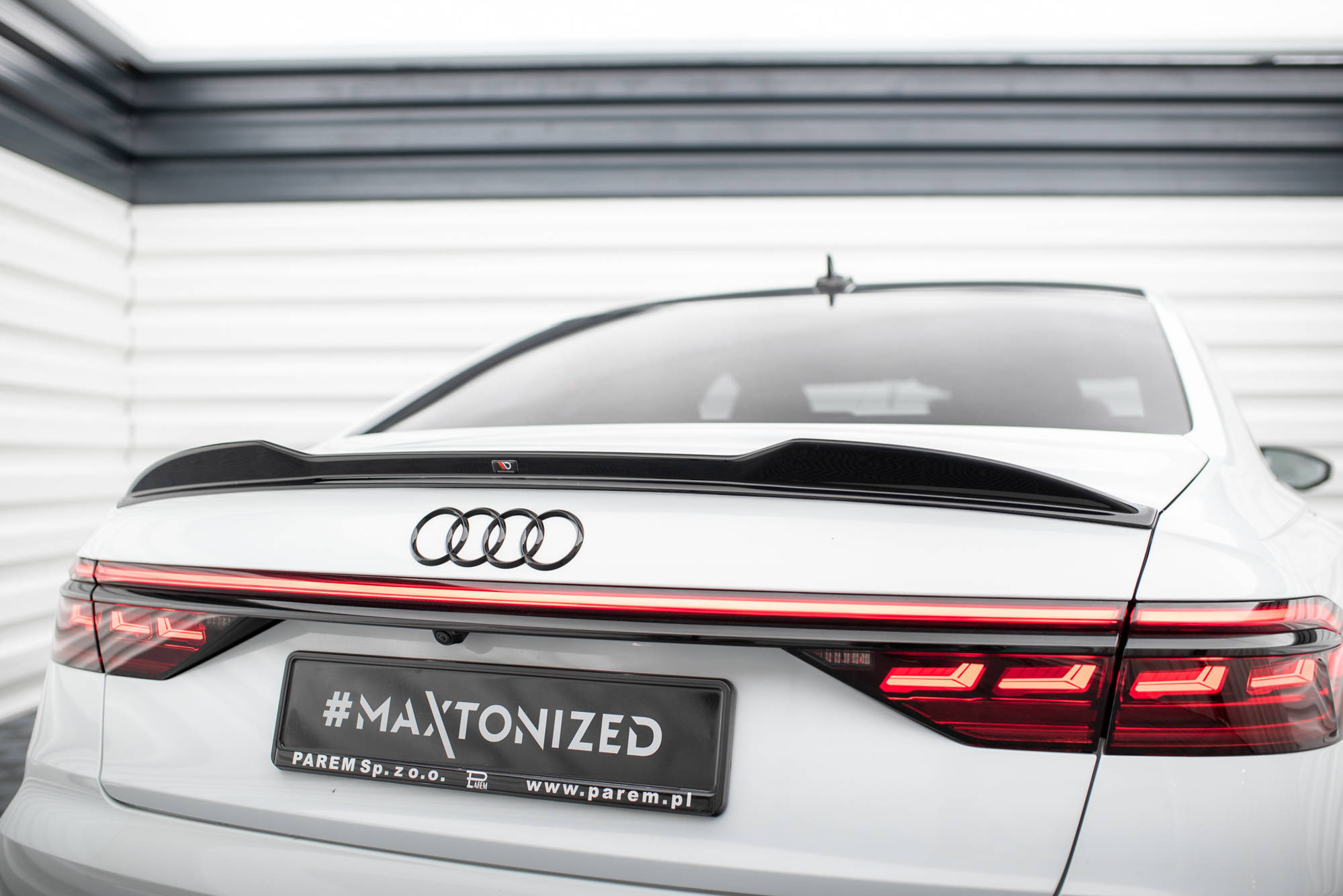 pol_po_Set-of-Splitters-Audi-A8-S-Line-D5-21263_3 pol_po_Set-of-Splitters-Audi-A8-S-Line-D5-21263_3