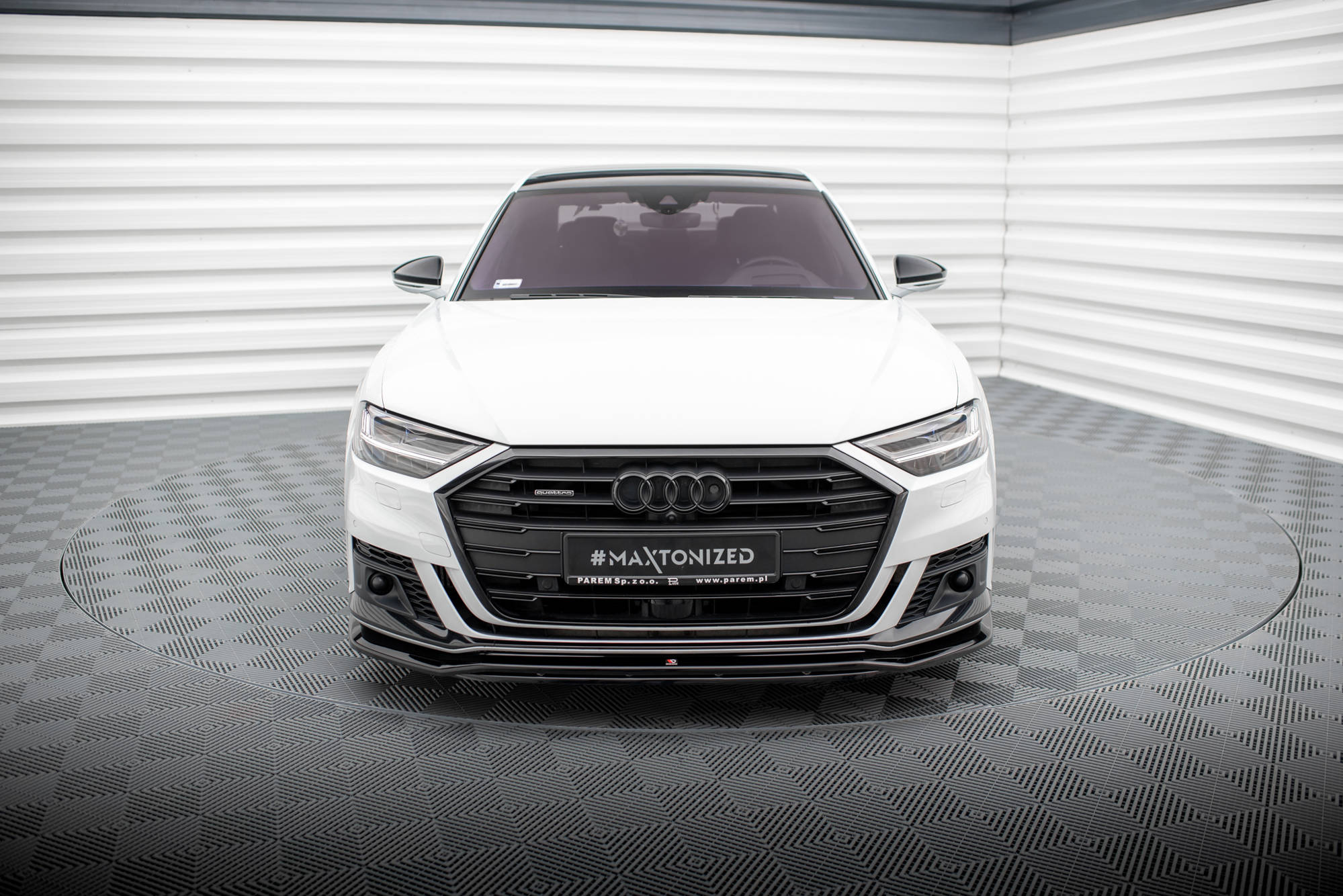 pol_po_Set-of-Splitters-Audi-A8-S-Line-D5-21263_9 pol_po_Set-of-Splitters-Audi-A8-S-Line-D5-21263_9
