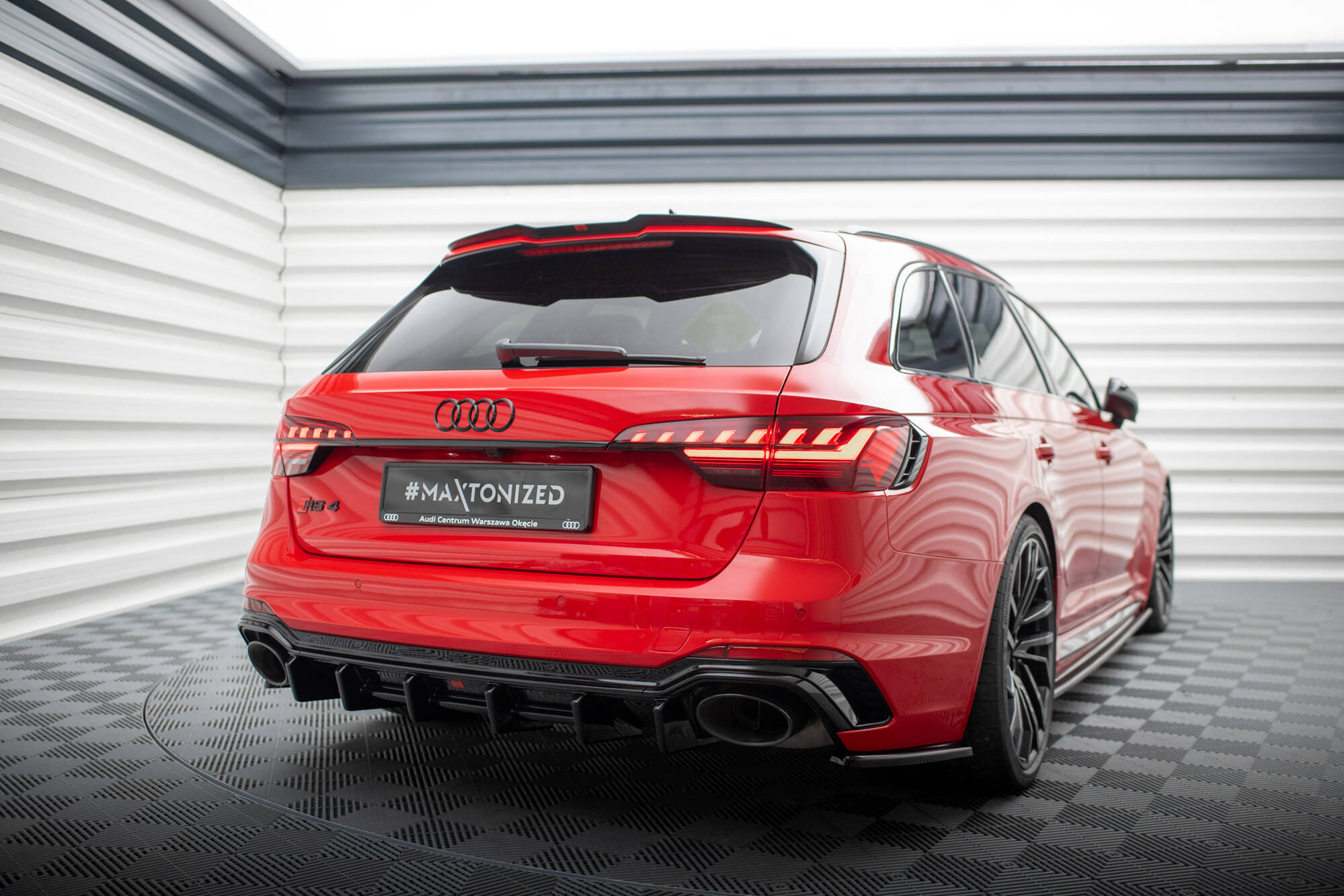 pol_po_Set-of-Splitters-Audi-RS4-B9-Facelift-21880_27 pol_po_Set-of-Splitters-Audi-RS4-B9-Facelift-21880_27