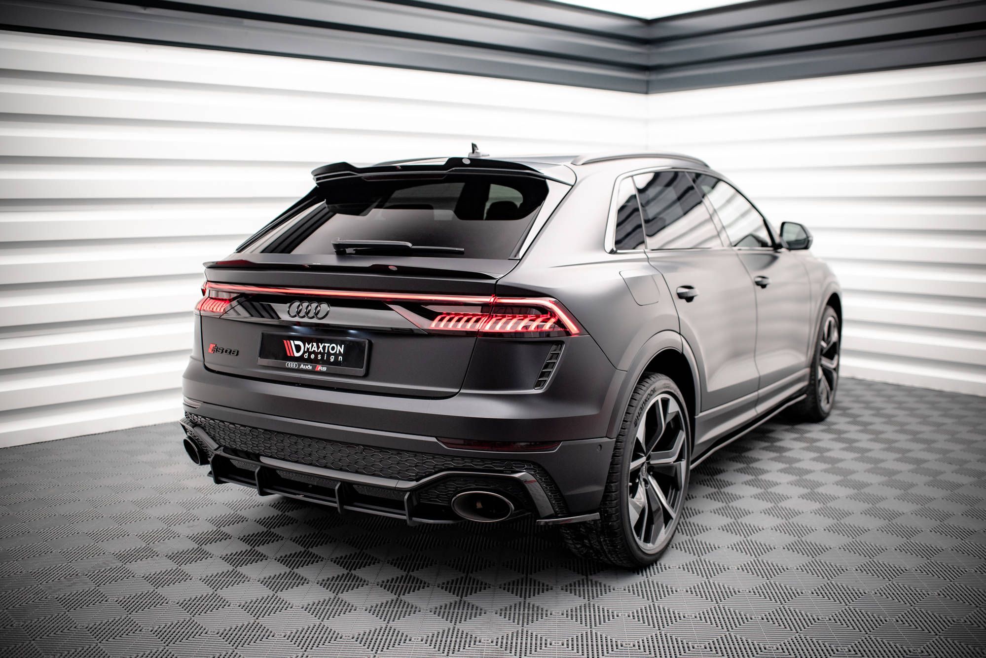 pol_po_Set-of-Splitters-Audi-RSQ8-Mk1-21246_25 pol_po_Set-of-Splitters-Audi-RSQ8-Mk1-21246_25