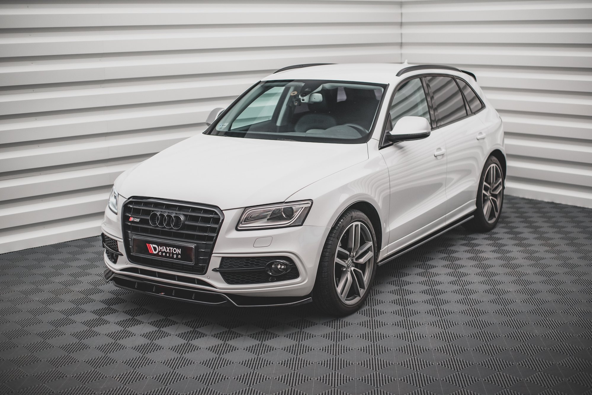 pol_po_Set-of-Splitters-Audi-SQ5-Mk1-22278_32 pol_po_Set-of-Splitters-Audi-SQ5-Mk1-22278_32