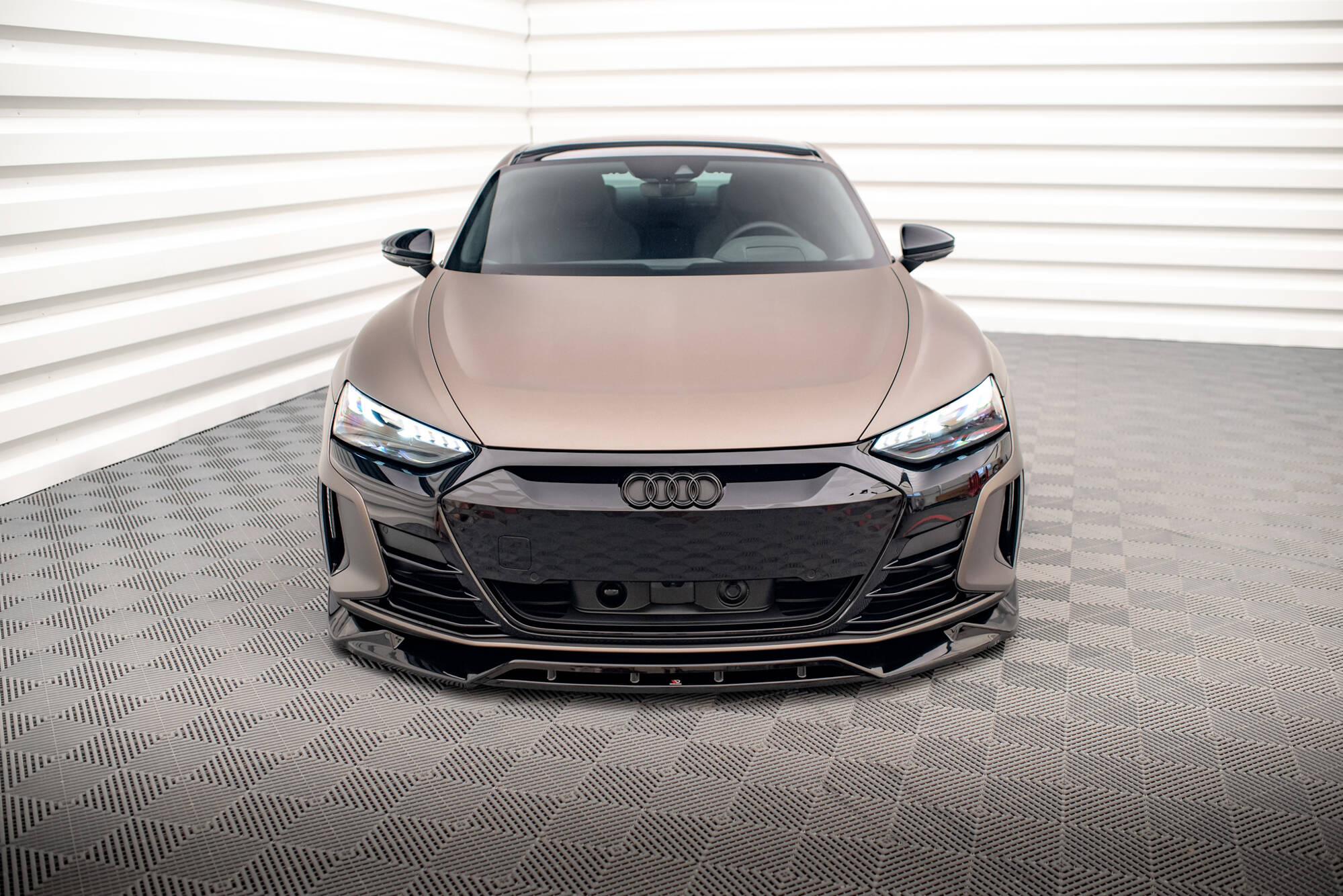 pol_po_Set-of-Splitters-Audi-e-Tron-GT-RS-GT-Mk1-22277_7 pol_po_Set-of-Splitters-Audi-e-Tron-GT-RS-GT-Mk1-22277_7