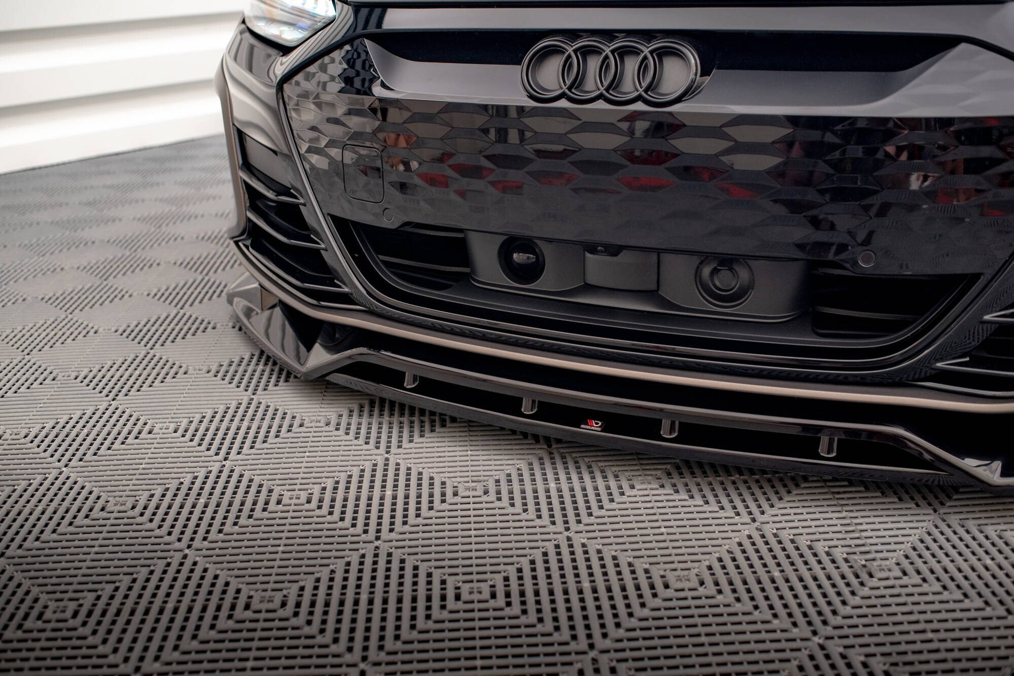 pol_po_Set-of-Splitters-Audi-e-Tron-GT-RS-GT-Mk1-22277_8 pol_po_Set-of-Splitters-Audi-e-Tron-GT-RS-GT-Mk1-22277_8