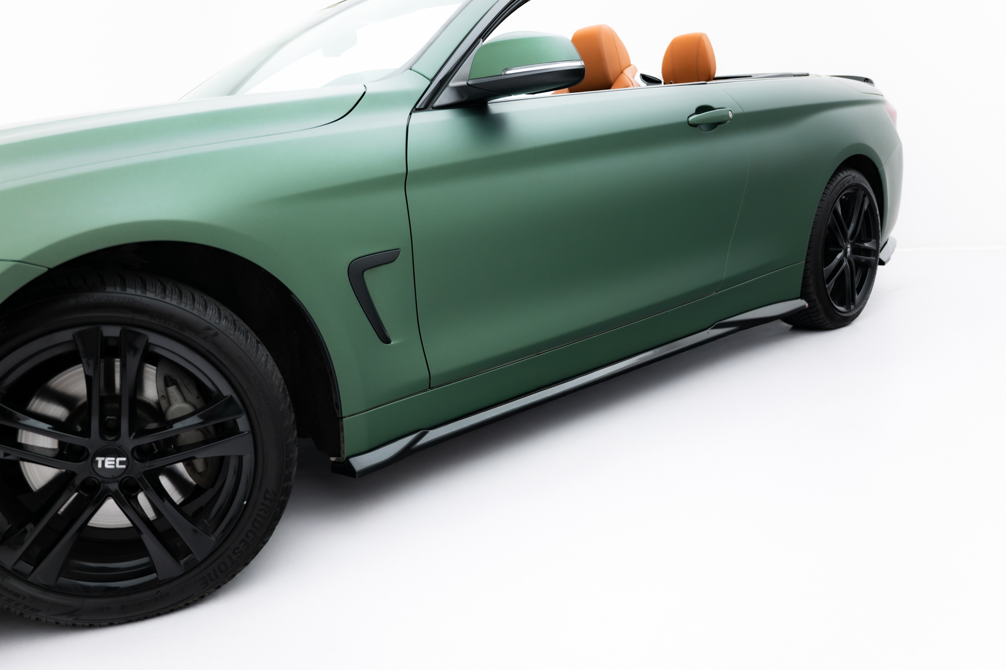 pol_po_Set-of-Splitters-BMW-4-Cabrio-F33-22952_3 pol_po_Set-of-Splitters-BMW-4-Cabrio-F33-22952_3