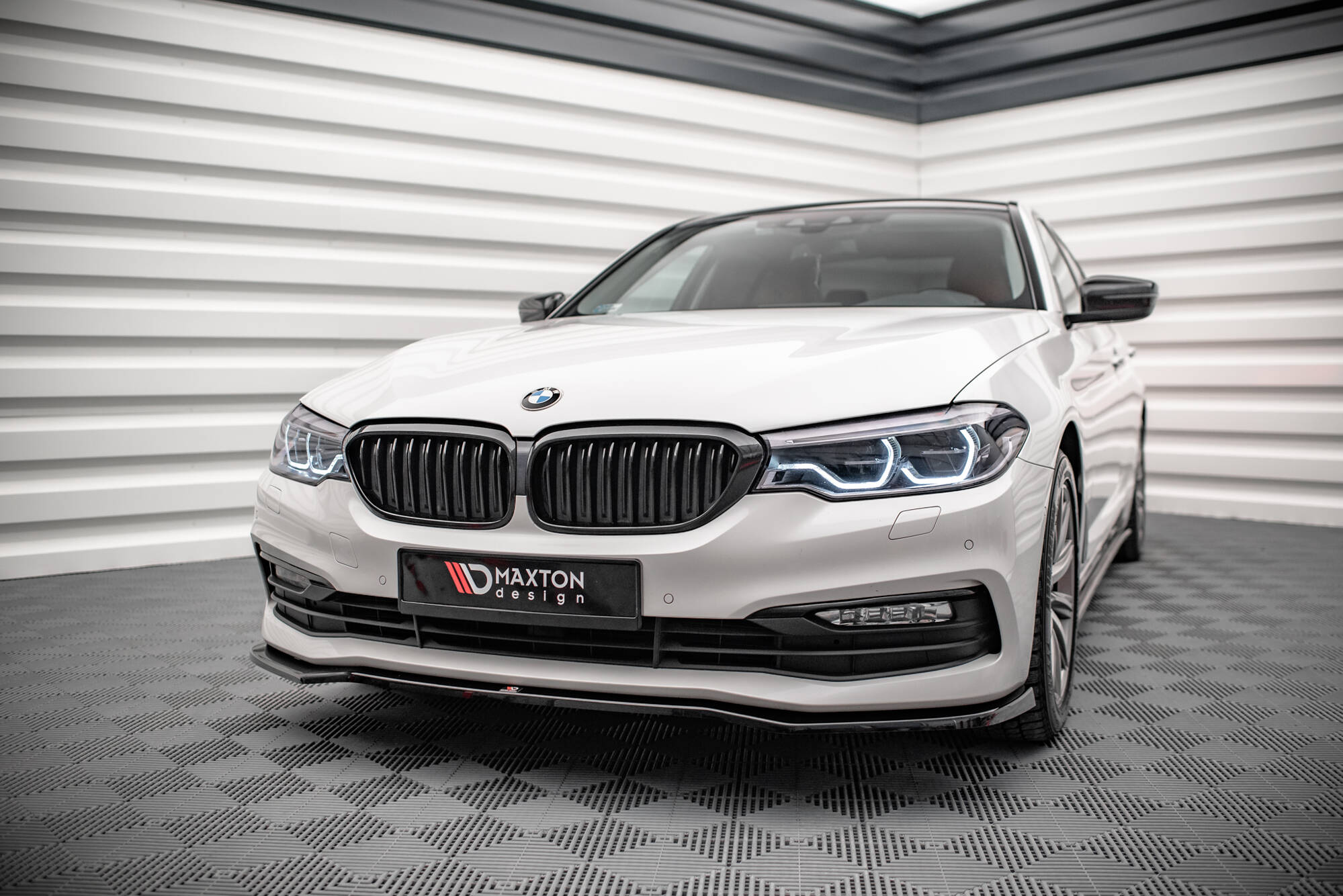 pol_po_Set-of-Splitters-BMW-5-Sedan-G30-22185_4 pol_po_Set-of-Splitters-BMW-5-Sedan-G30-22185_4