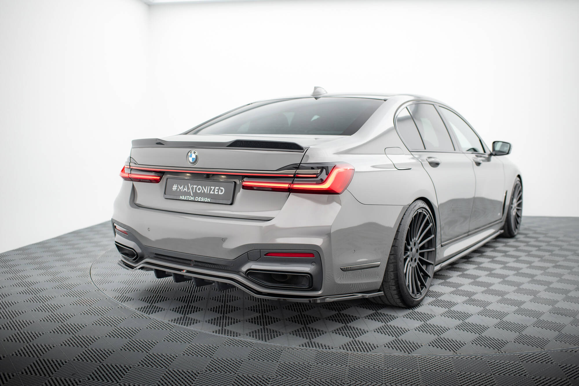 pol_po_Set-of-Splitters-BMW-7-G11-M-Pack-Facelift-21331_6 pol_po_Set-of-Splitters-BMW-7-G11-M-Pack-Facelift-21331_6