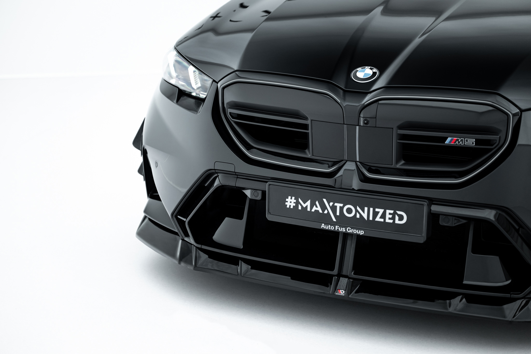 pol_po_Set-of-Splitters-BMW-M5-Sedan-G90-22755_21 pol_po_Set-of-Splitters-BMW-M5-Sedan-G90-22755_21