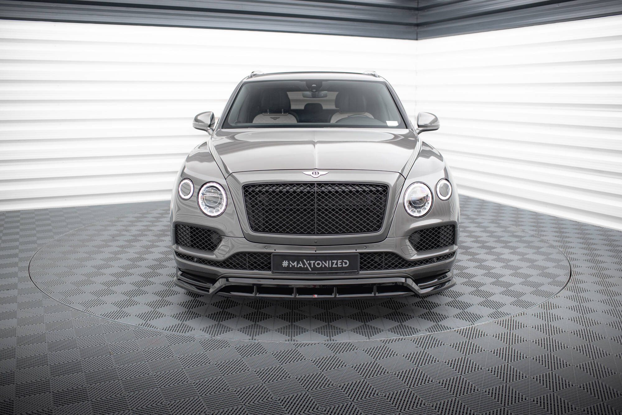 pol_po_Set-of-Splitters-Bentley-Bentayga-Mk1-21340_1 pol_po_Set-of-Splitters-Bentley-Bentayga-Mk1-21340_1
