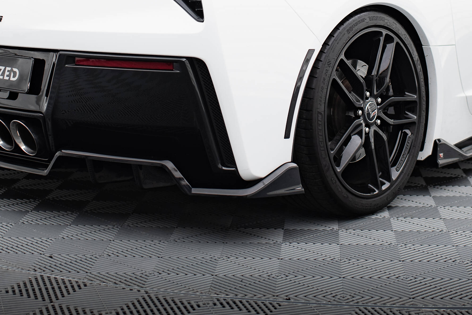 pol_po_Set-of-Splitters-Chevrolet-Corvette-Stingray-C7-21227_12 pol_po_Set-of-Splitters-Chevrolet-Corvette-Stingray-C7-21227_12