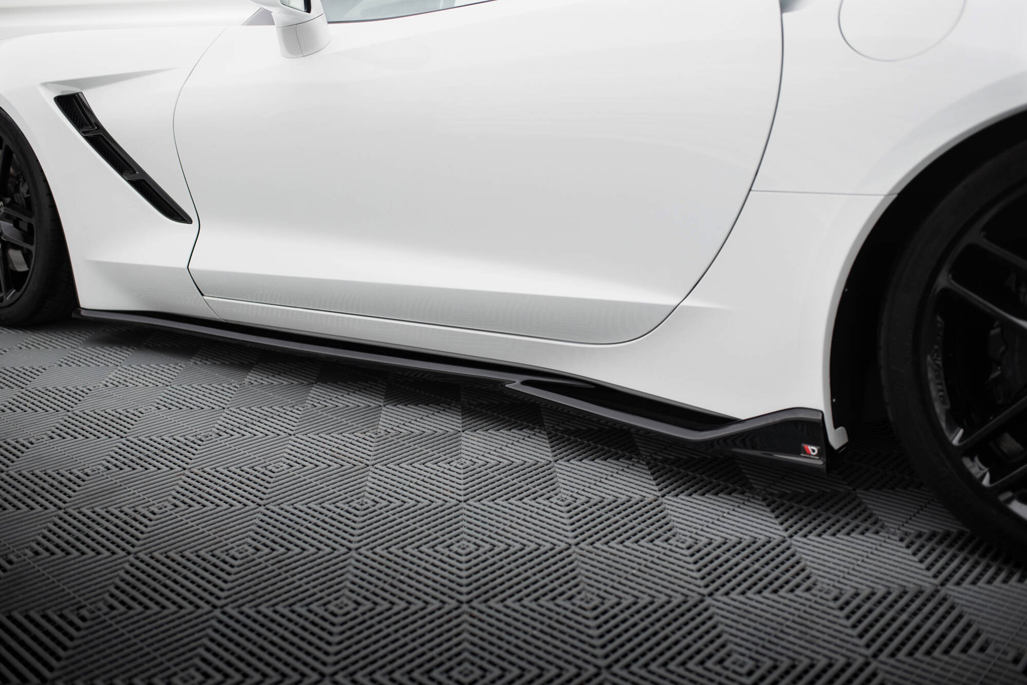 pol_po_Set-of-Splitters-Chevrolet-Corvette-Stingray-C7-21227_17 pol_po_Set-of-Splitters-Chevrolet-Corvette-Stingray-C7-21227_17