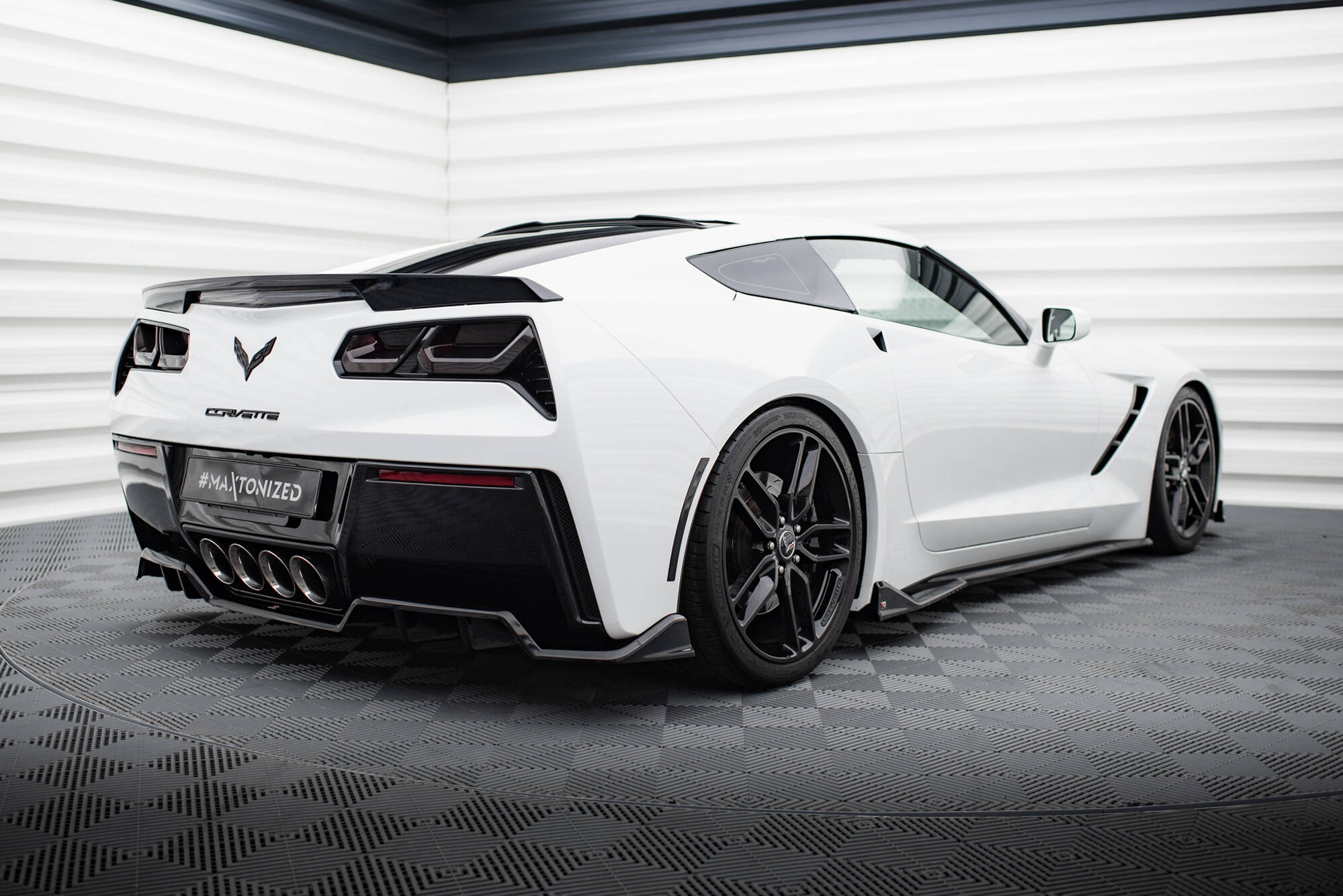 pol_po_Set-of-Splitters-Chevrolet-Corvette-Stingray-C7-21227_6 pol_po_Set-of-Splitters-Chevrolet-Corvette-Stingray-C7-21227_6