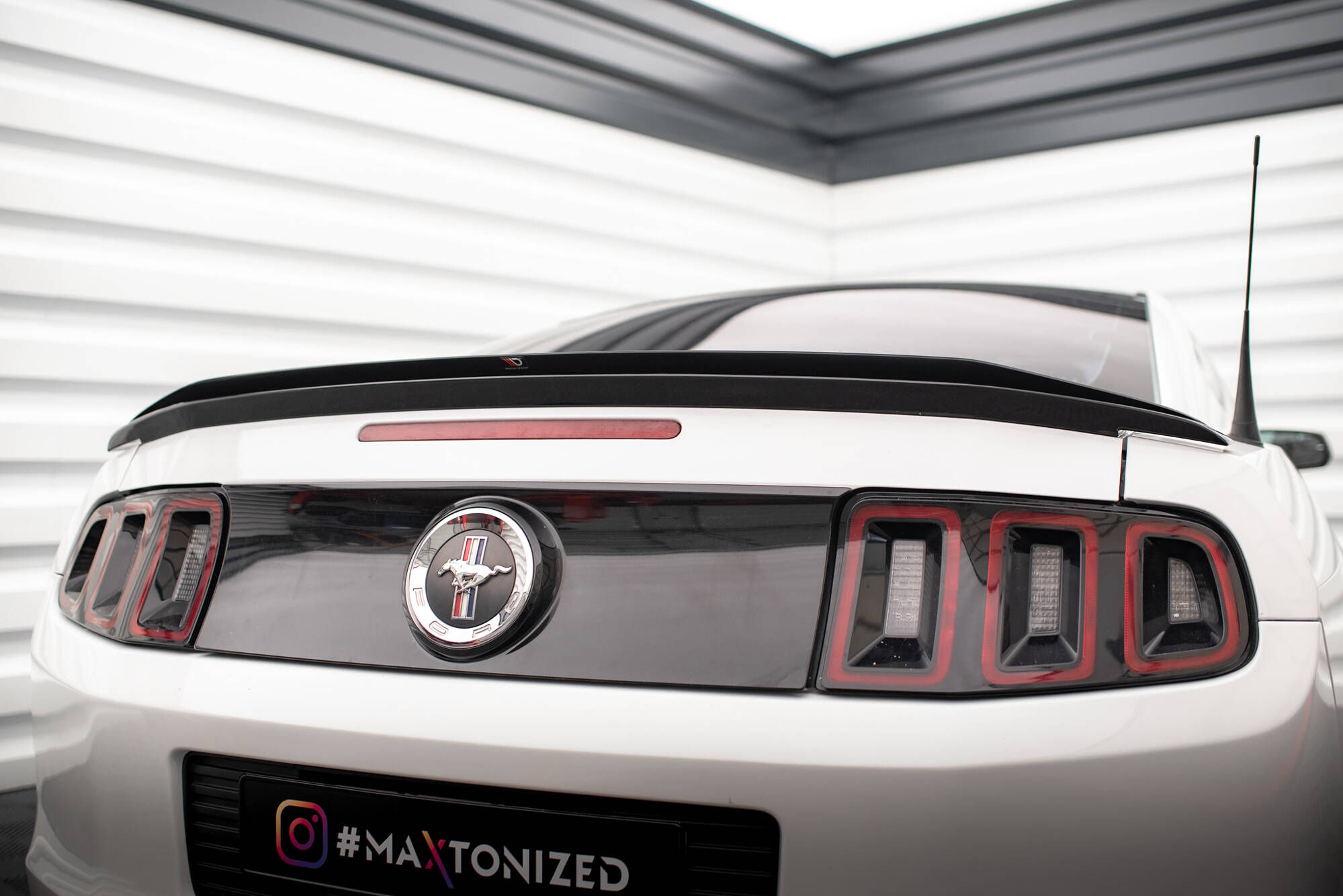 pol_po_Set-of-Splitters-Ford-Mustang-Mk5-Facelift-22079_4 pol_po_Set-of-Splitters-Ford-Mustang-Mk5-Facelift-22079_4