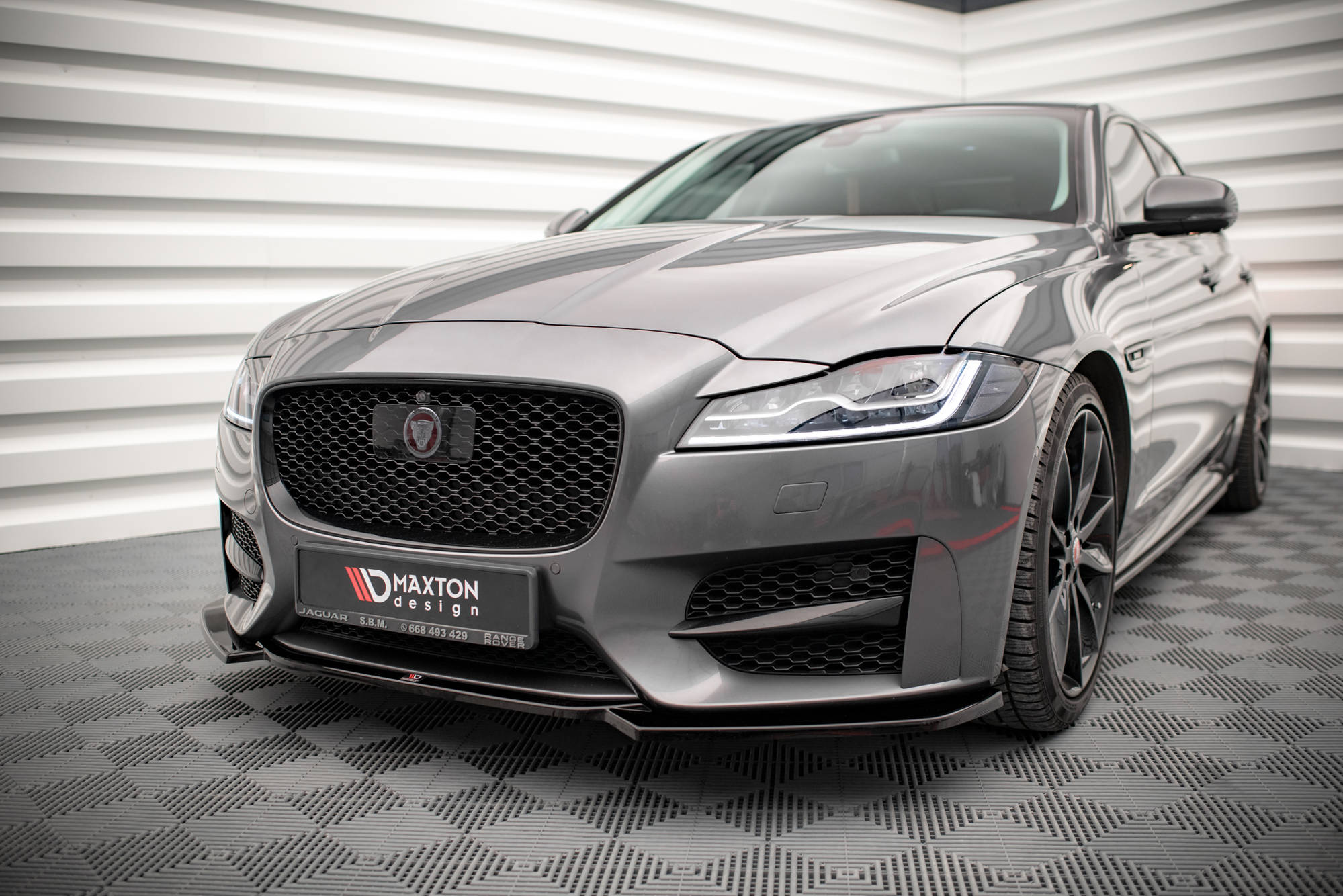 pol_po_Set-of-Splitters-Jaguar-XF-R-Sport-Mk2-21362_4 pol_po_Set-of-Splitters-Jaguar-XF-R-Sport-Mk2-21362_4