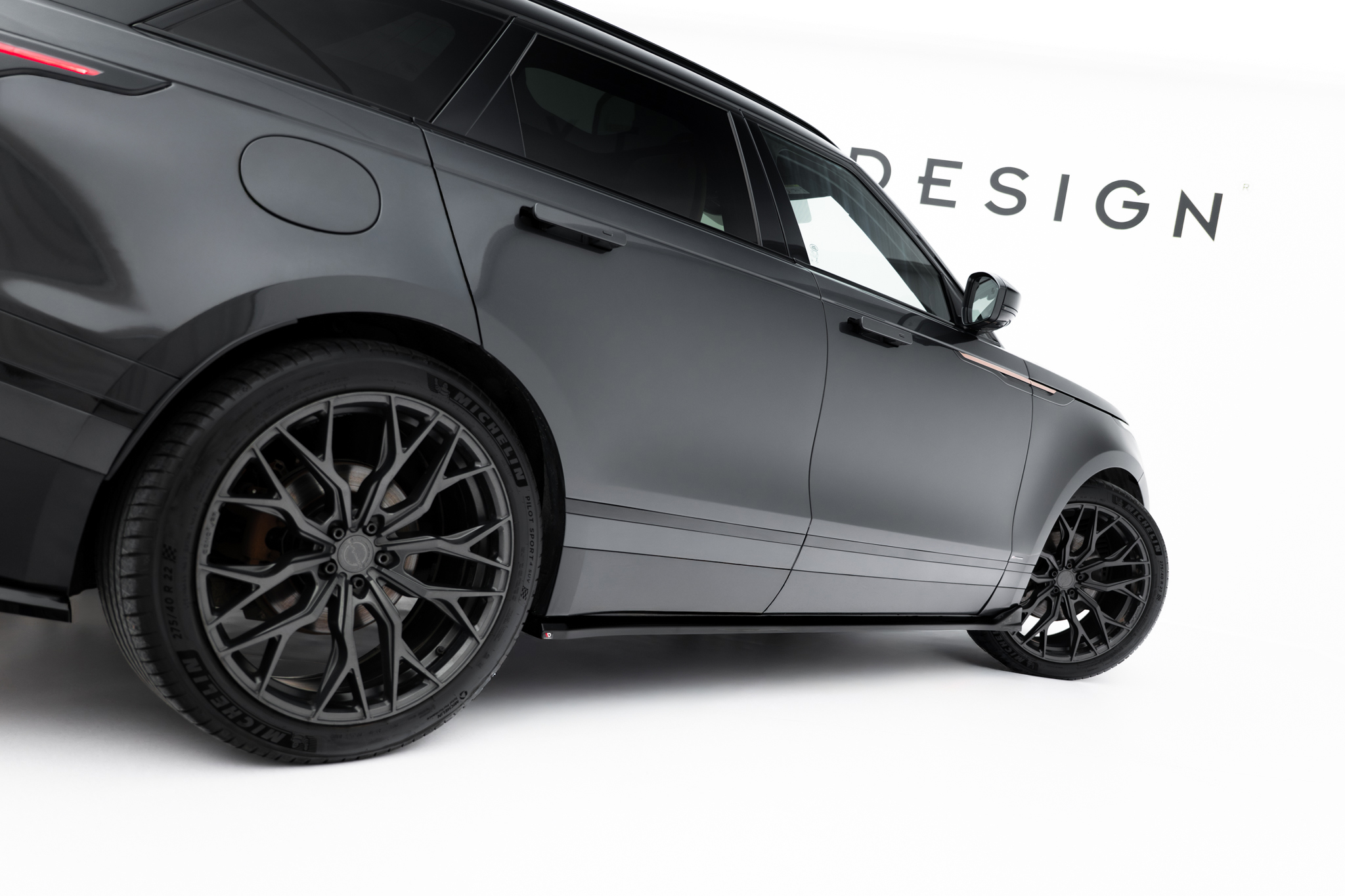 pol_po_Set-of-Splitters-Land-Rover-Range-Rover-Velar-R-Dynamic-Mk1-The-kit-is-not-compatible-with-a-towbar-23244_7 pol_po_Set-of-Splitters-Land-Rover-Range-Rover-Velar-R-Dynamic-Mk1-The-kit-is-not-compatible-with-a-towbar-23244_7