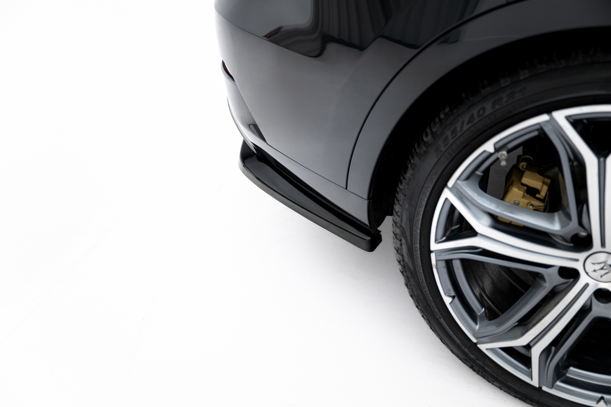 pol_po_Set-of-Splitters-Maserati-Levante-GT-Mk1-Facelift-23059_2 pol_po_Set-of-Splitters-Maserati-Levante-GT-Mk1-Facelift-23059_2