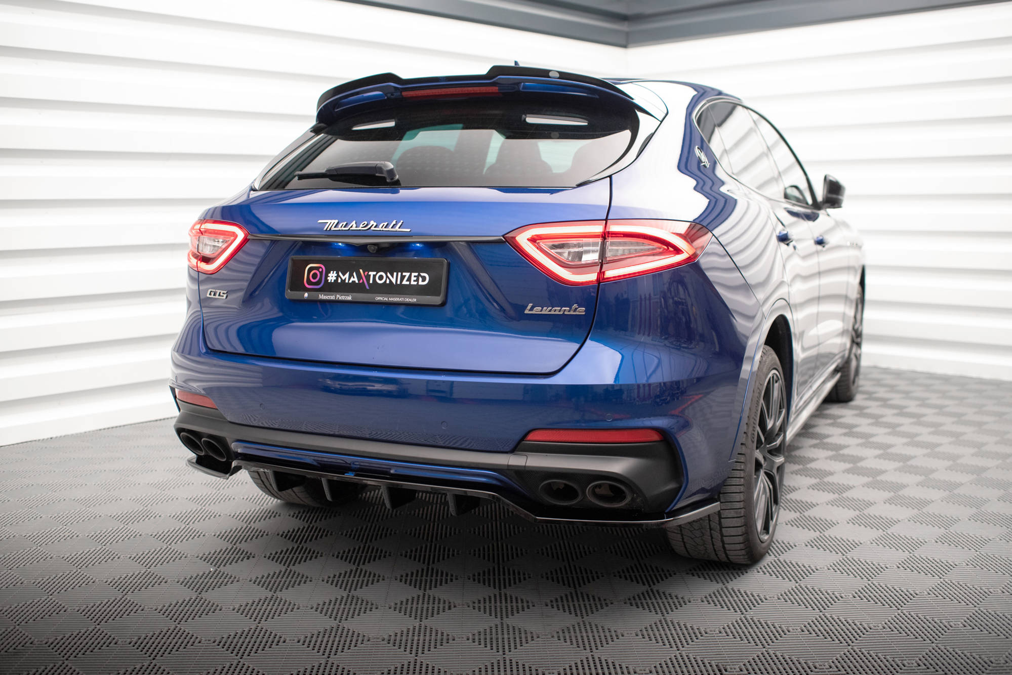 pol_po_Set-of-Splitters-Maserati-Levante-GTS-Mk1-21379_11 pol_po_Set-of-Splitters-Maserati-Levante-GTS-Mk1-21379_11