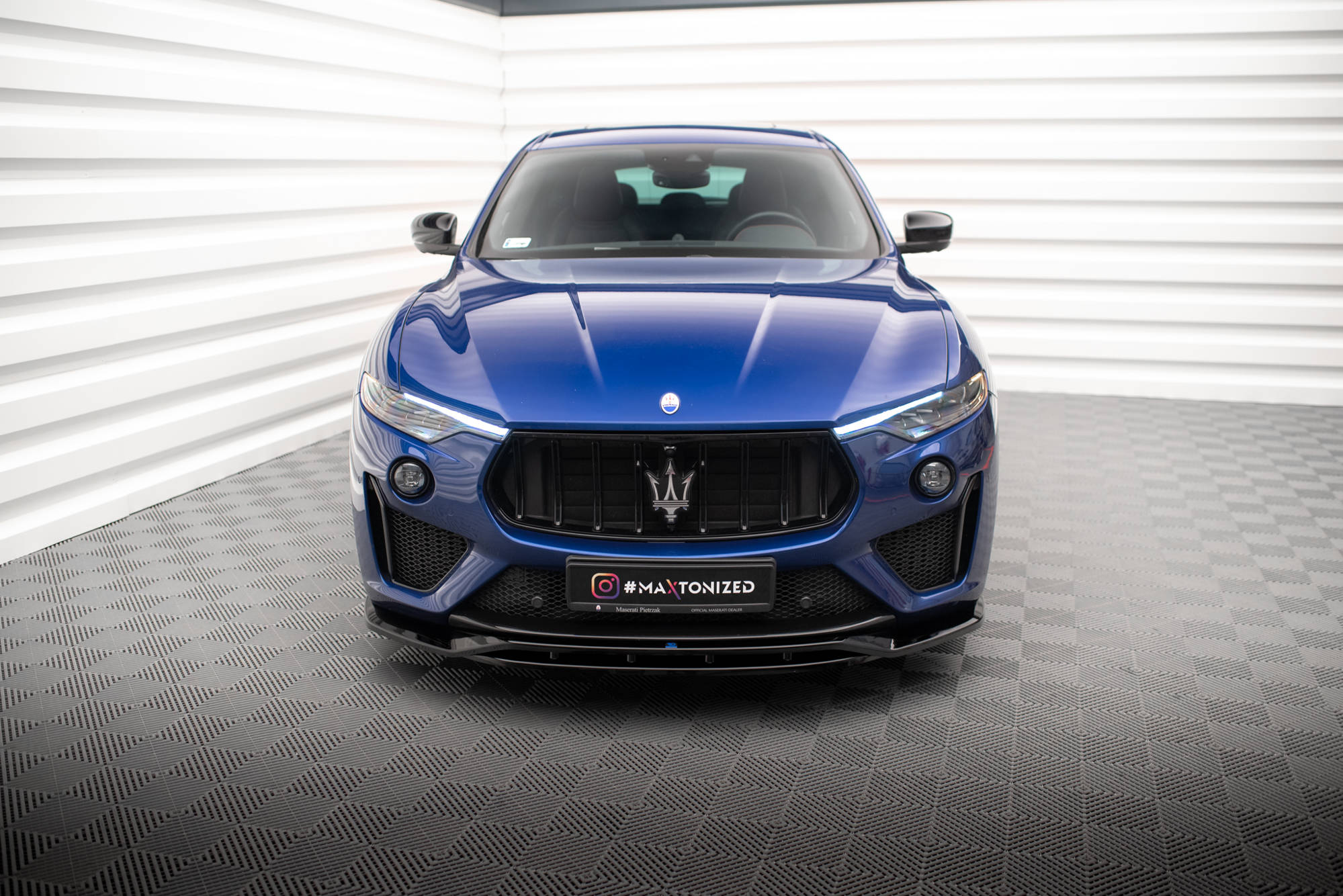 pol_po_Set-of-Splitters-Maserati-Levante-GTS-Mk1-21379_3 pol_po_Set-of-Splitters-Maserati-Levante-GTS-Mk1-21379_3