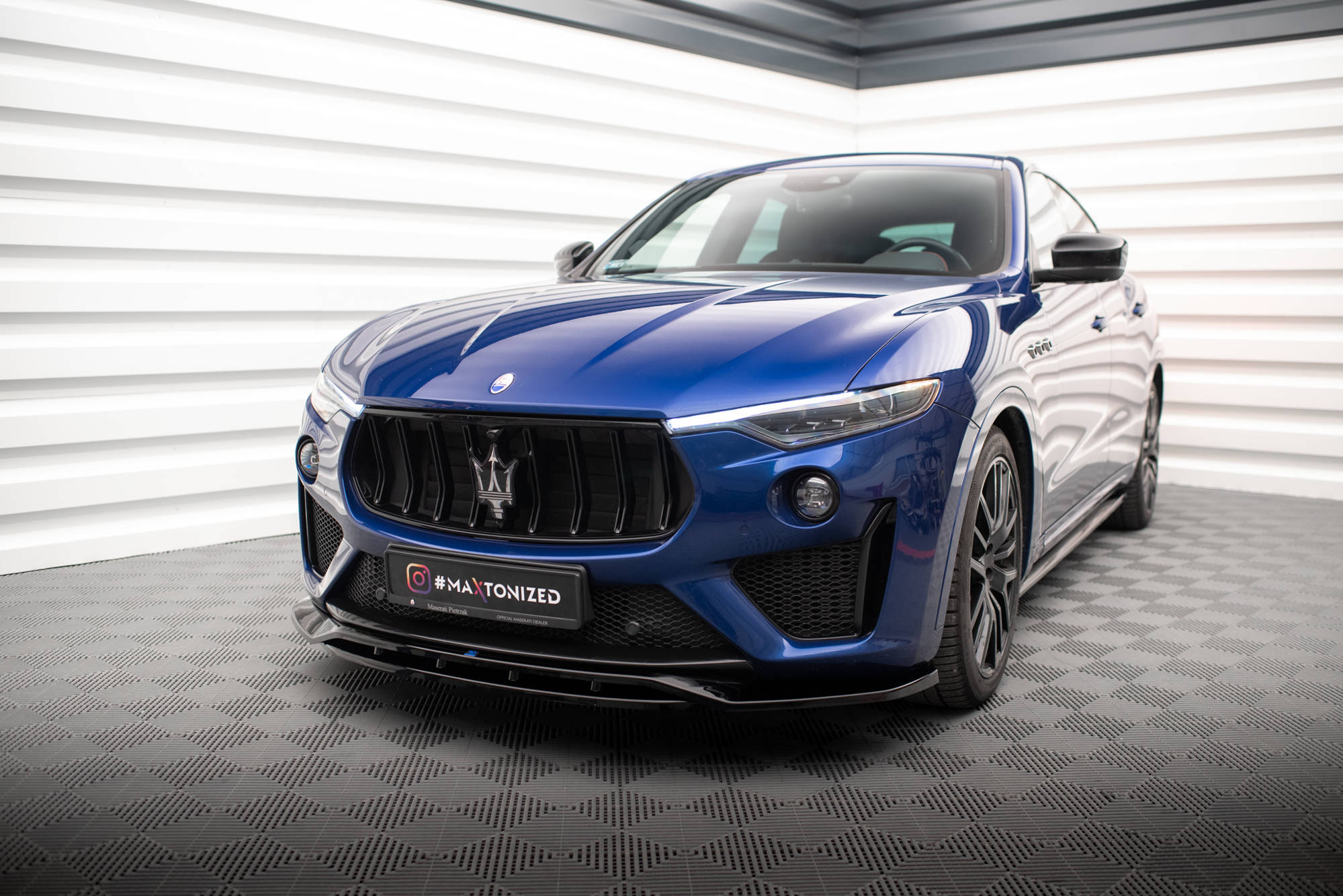 pol_po_Set-of-Splitters-Maserati-Levante-GTS-Mk1-21379_4 pol_po_Set-of-Splitters-Maserati-Levante-GTS-Mk1-21379_4