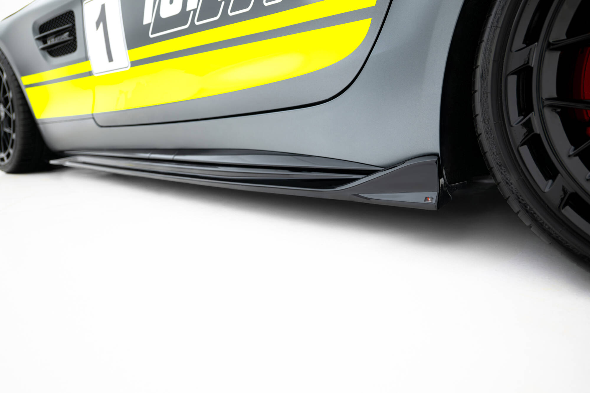pol_po_Set-of-Splitters-Mercedes-AMG-GT-C-C190-Facelift-22294_3 pol_po_Set-of-Splitters-Mercedes-AMG-GT-C-C190-Facelift-22294_3