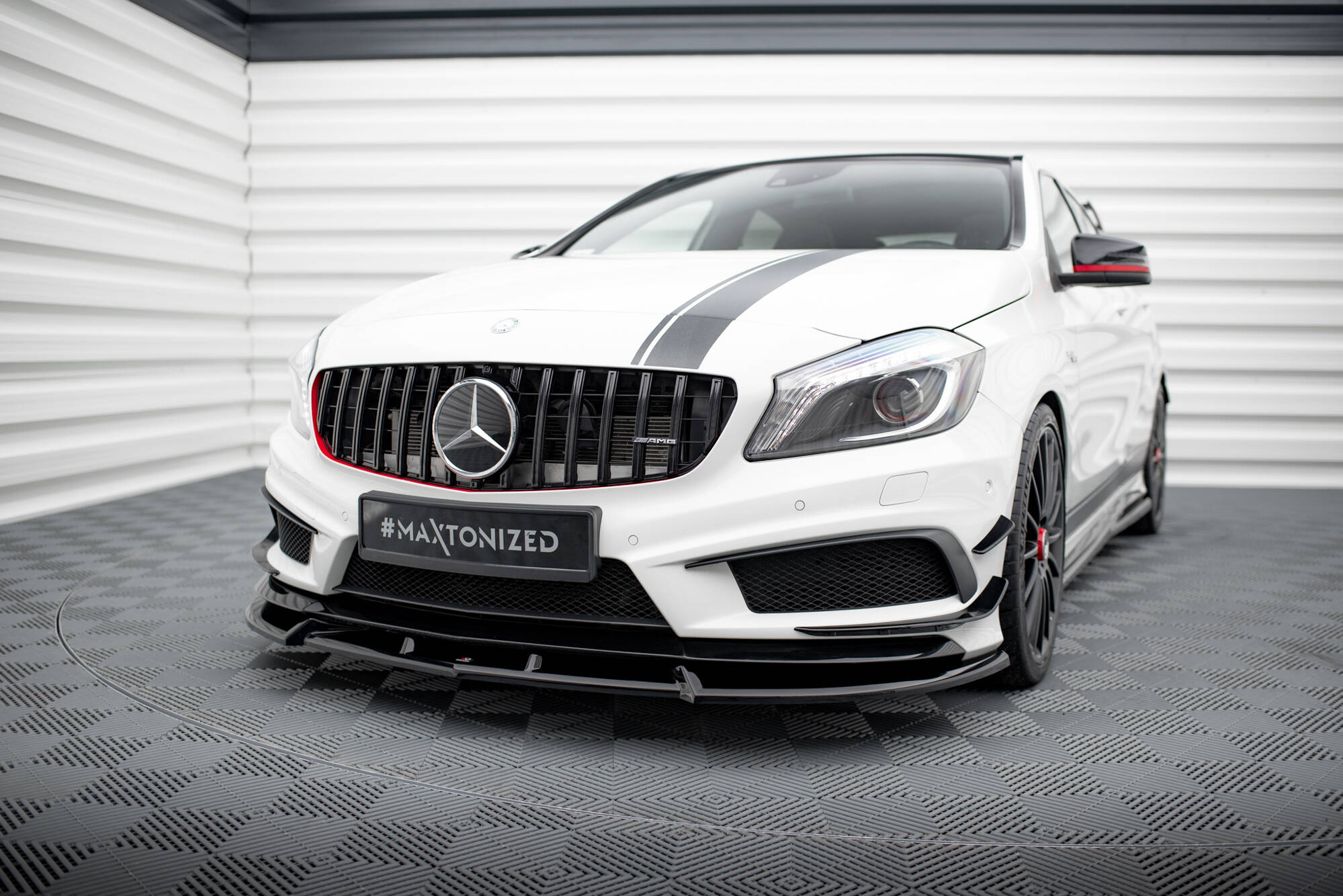 pol_po_Set-of-Splitters-Mercedes-Benz-A45-AMG-W176-22141_16 pol_po_Set-of-Splitters-Mercedes-Benz-A45-AMG-W176-22141_16