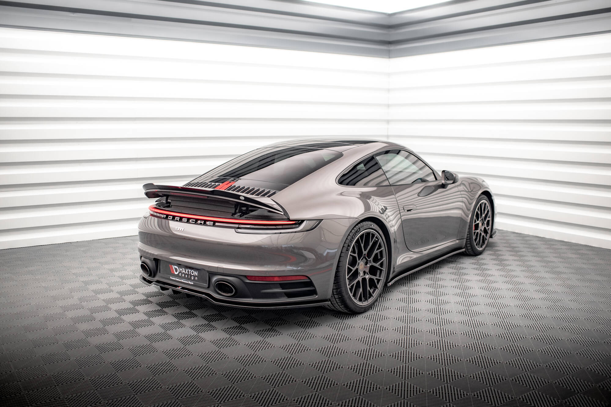 pol_po_Set-of-Splitters-Porsche-911-Carrera-4S-992-22086_1 pol_po_Set-of-Splitters-Porsche-911-Carrera-4S-992-22086_1