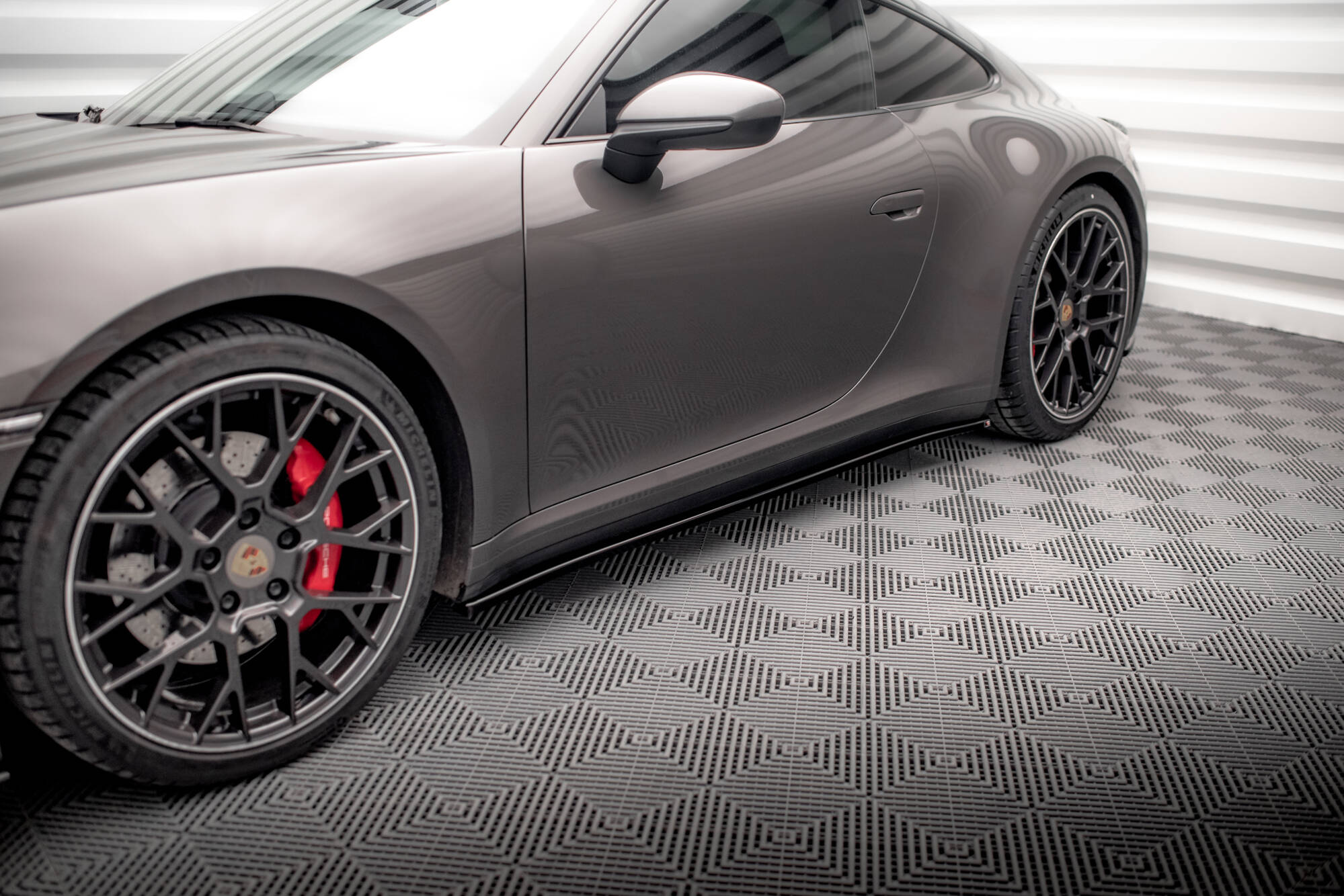pol_po_Set-of-Splitters-Porsche-911-Carrera-4S-992-22086_12 pol_po_Set-of-Splitters-Porsche-911-Carrera-4S-992-22086_12