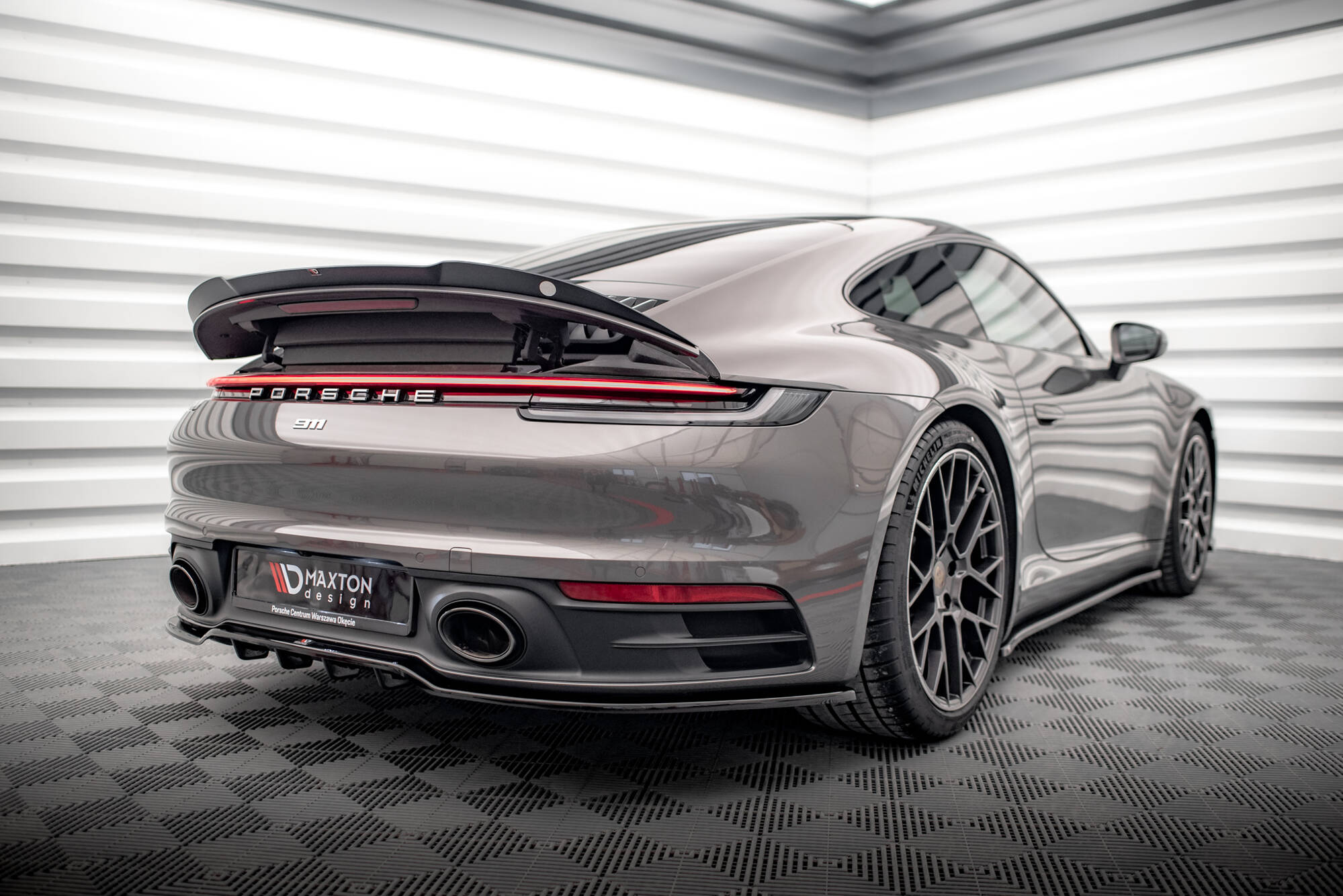 pol_po_Set-of-Splitters-Porsche-911-Carrera-4S-992-22086_2 pol_po_Set-of-Splitters-Porsche-911-Carrera-4S-992-22086_2